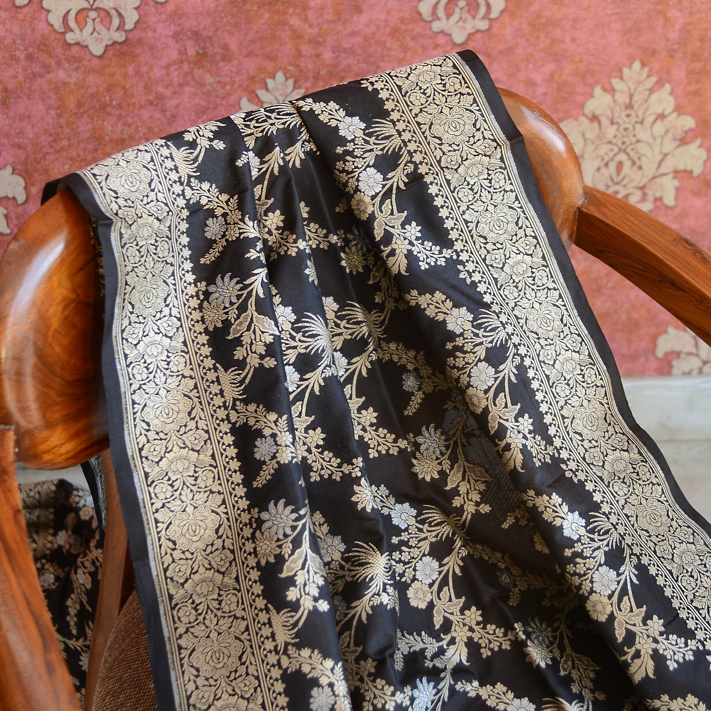 Black katan silk Sona rupa dupatta
