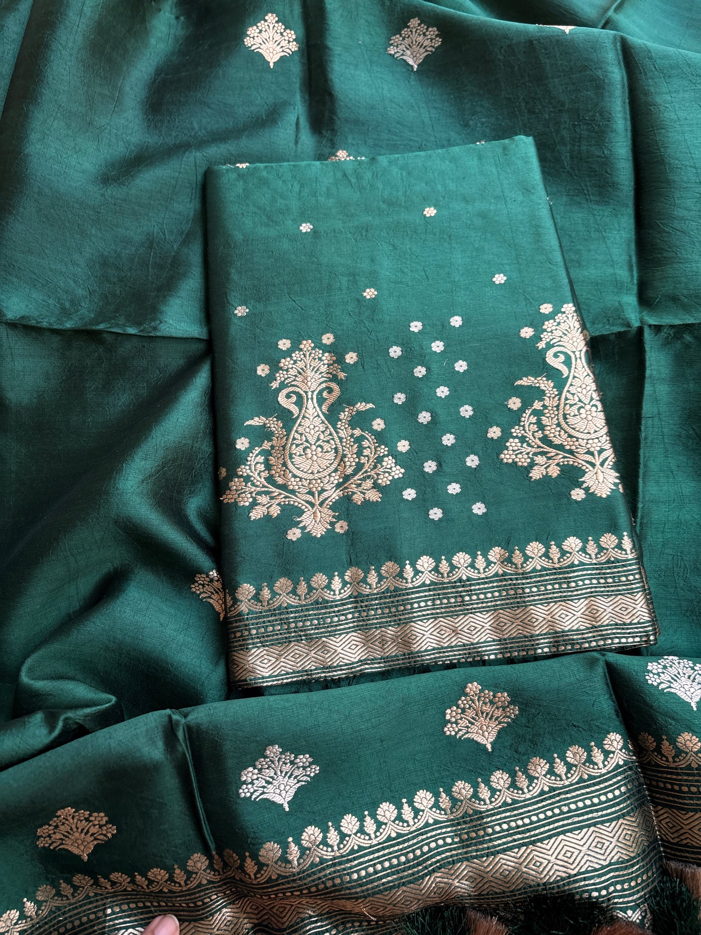 Green Chiniya silk kadhwa 3 piece suit set