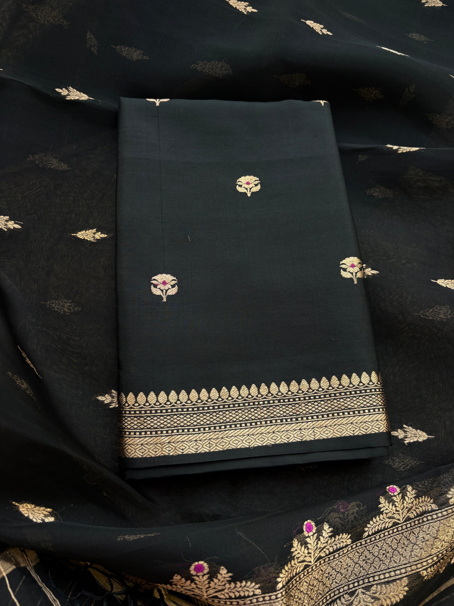 Black Chiniya kora suit set