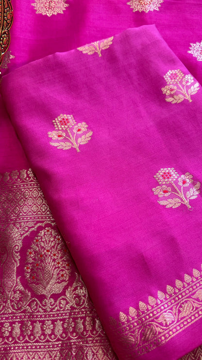 Pink meendar chiniya kurta, meendar dupatta, plain crepe bottom.