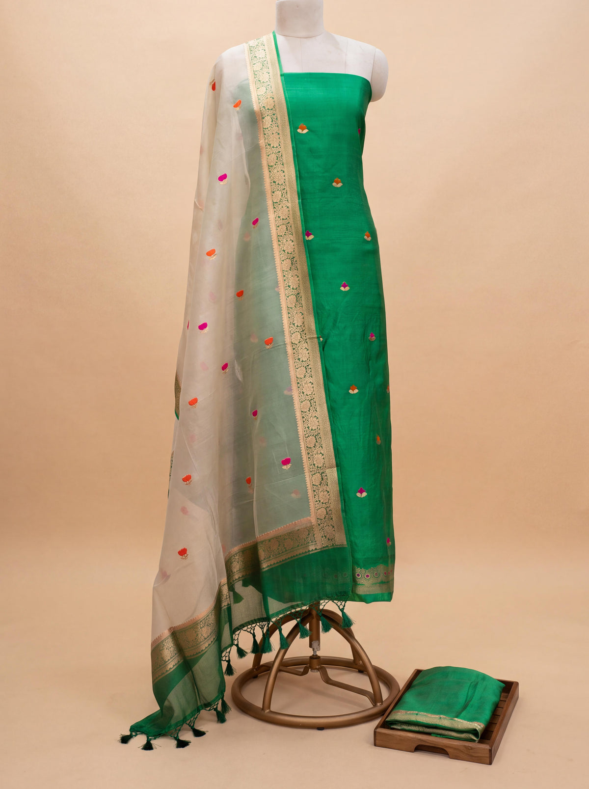Green white pure silk suit set