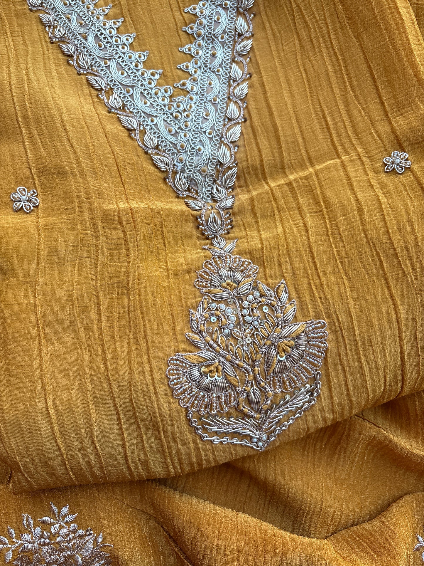 Yellow crush tissue embroidered suit set