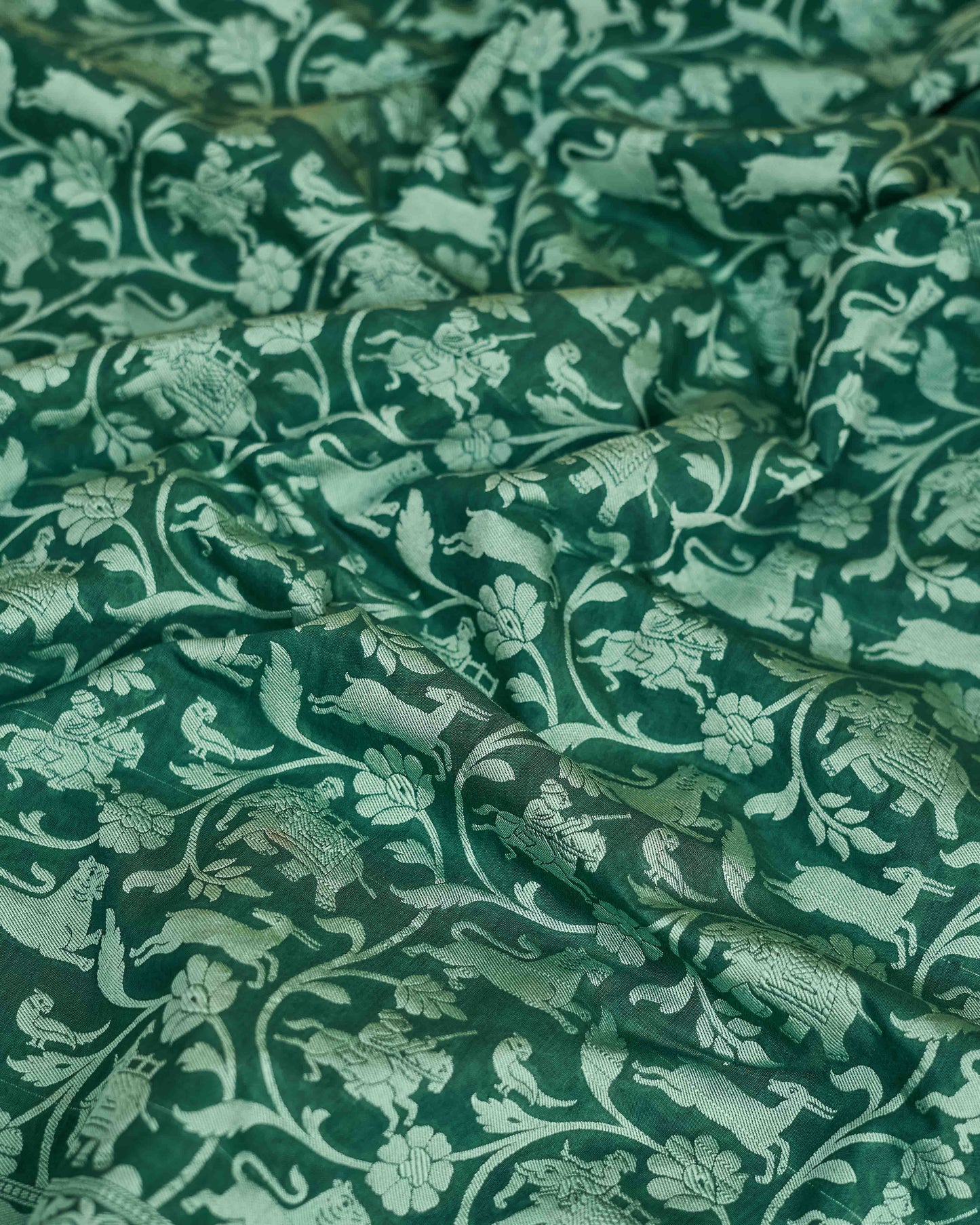 Green chanderi cotton kurta, shikargah dupatta, plain bottom