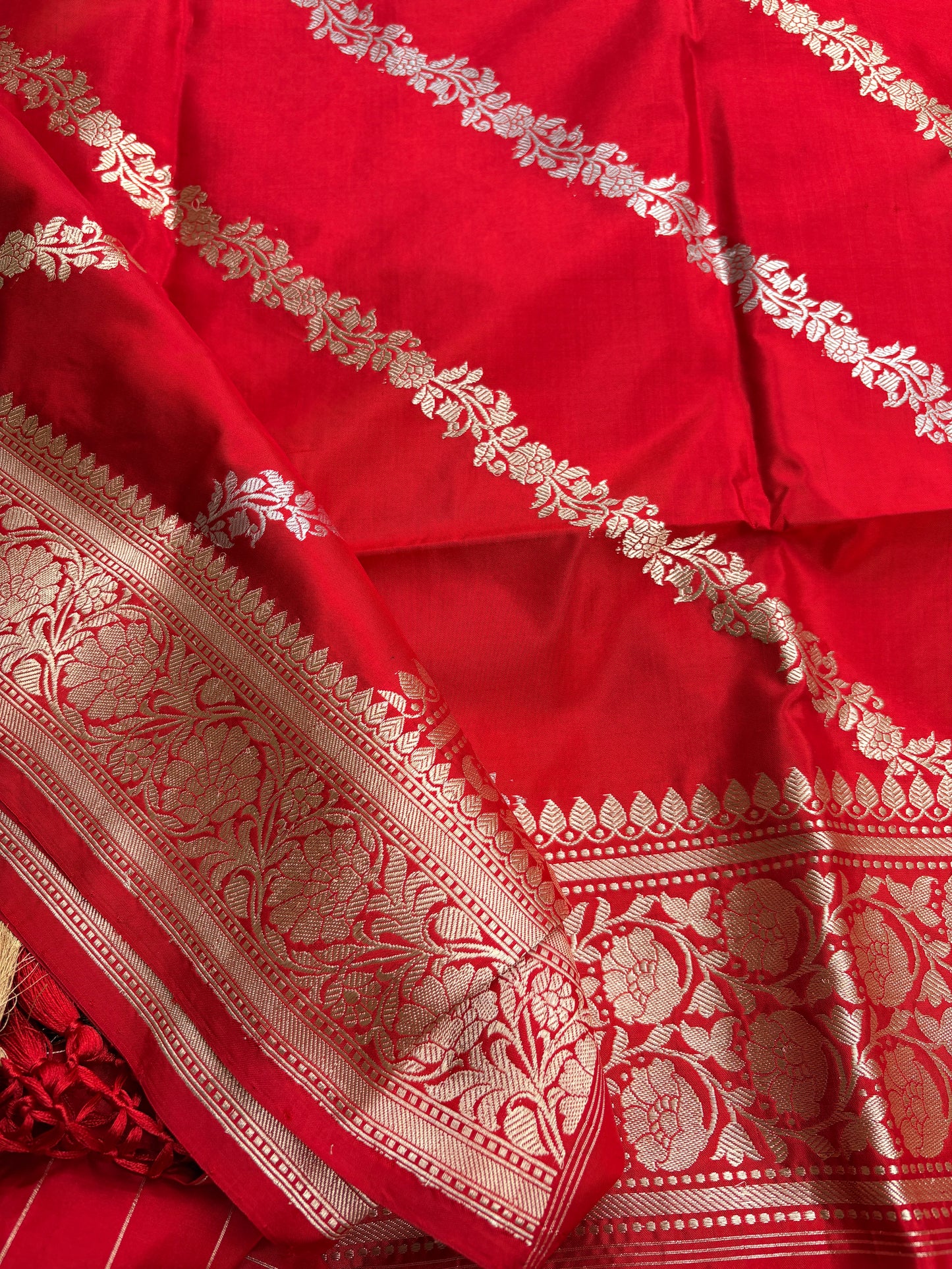 Red katan silk kadhwa dupatta