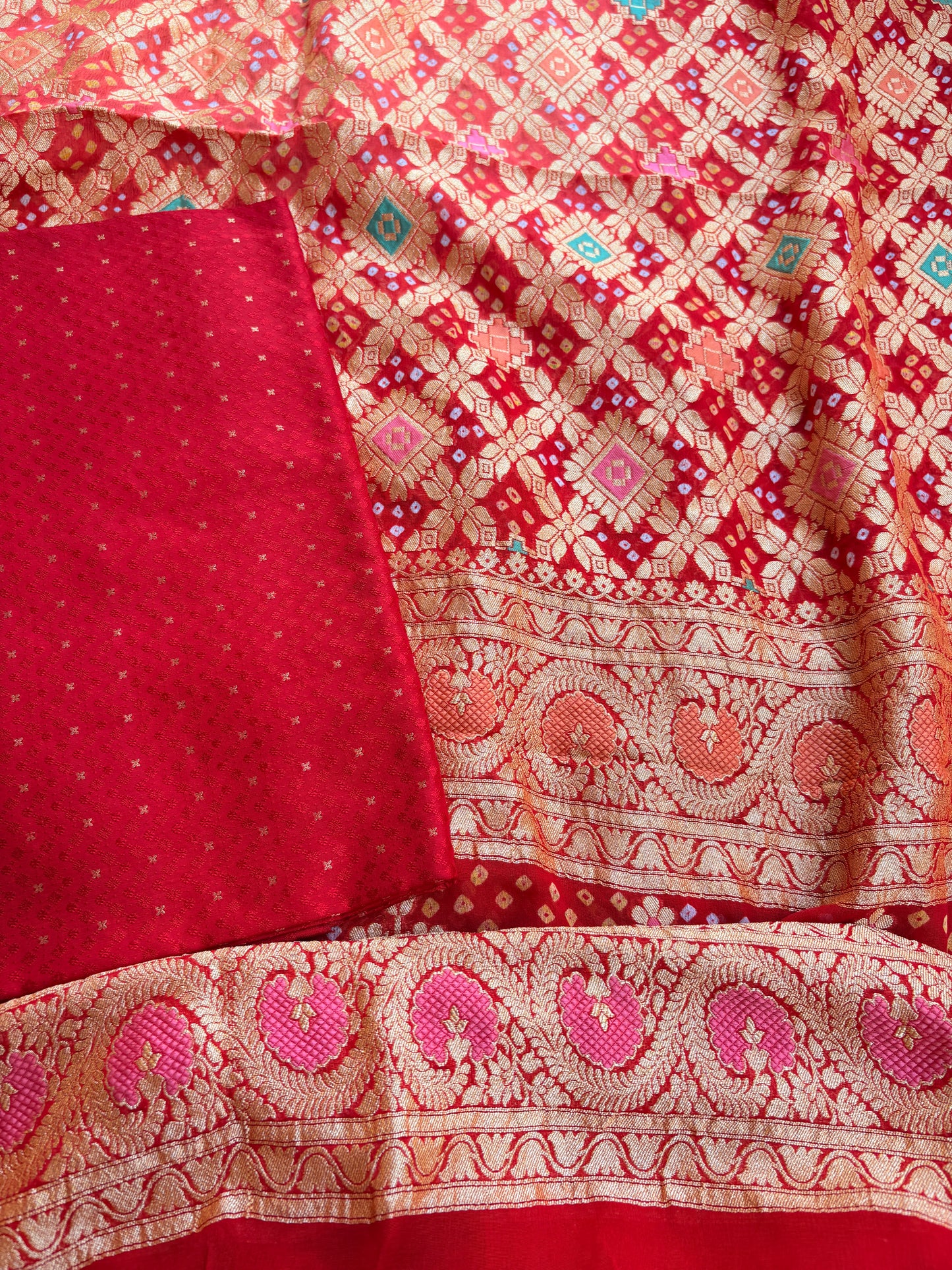 Red katan silk kurta with bandhani dupatta