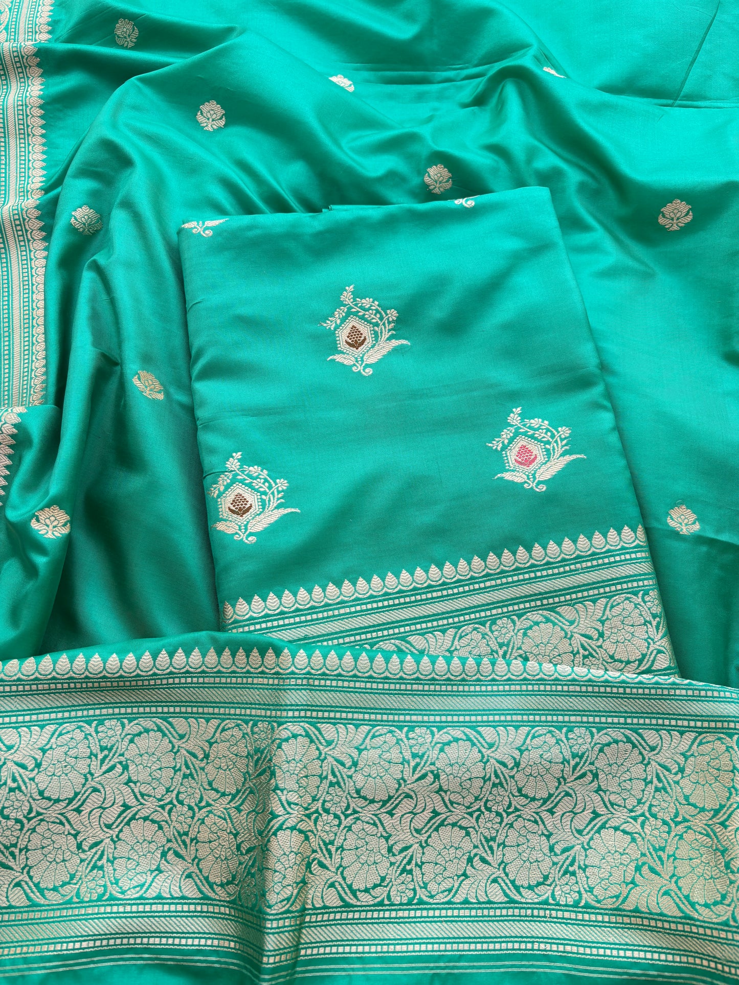 Turq katan by katan silk kadhwa suit set