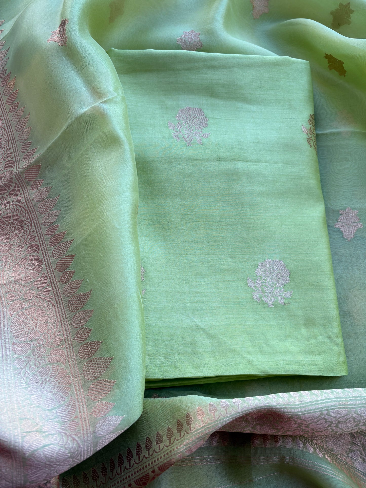 Green Chiniya  kora suit set