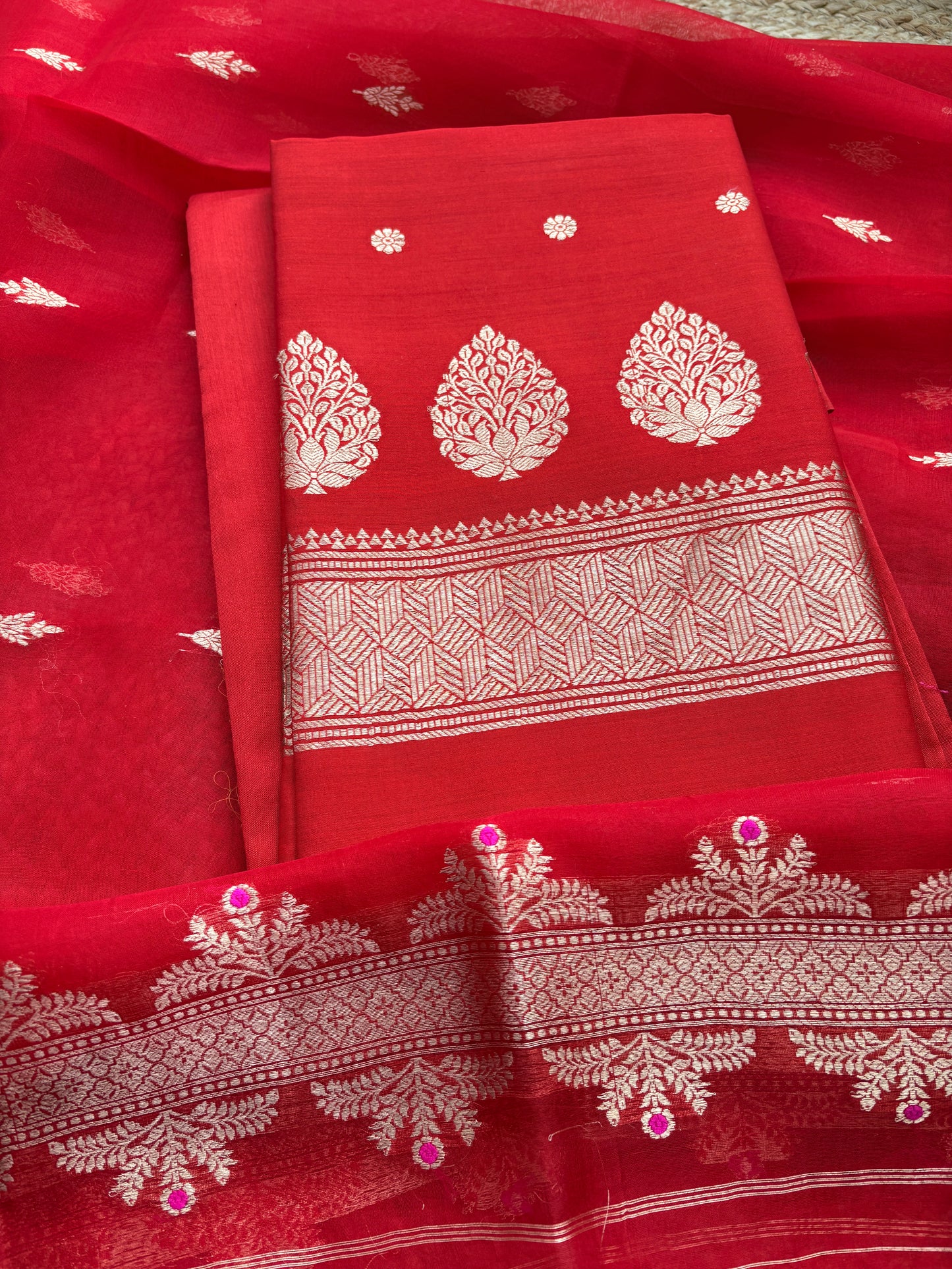 Red Chiniya Kora meenadar suit set