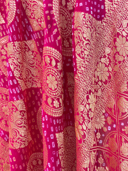 Pink bandhani dupatta
