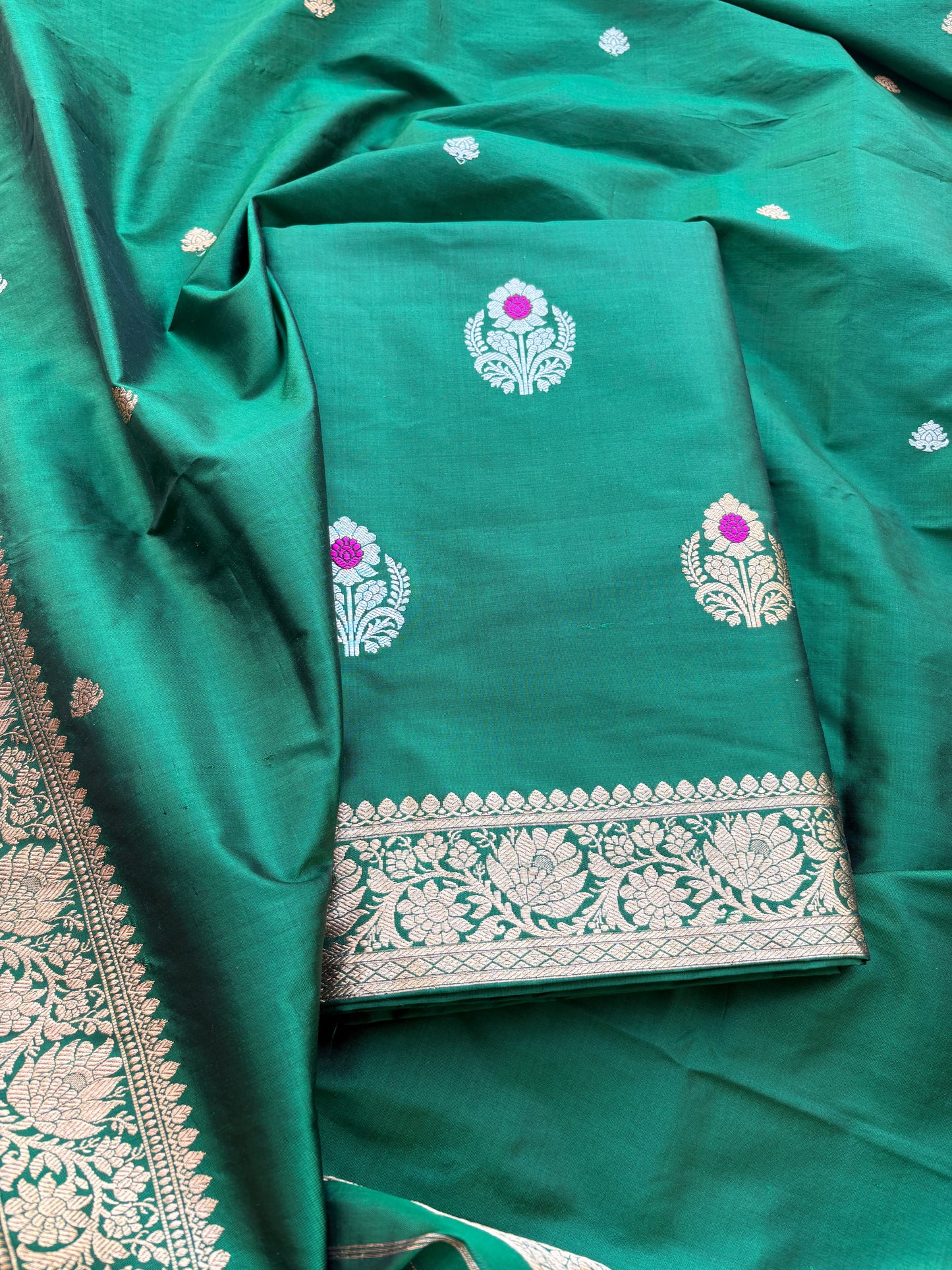 Green katan meenadar kadhwa suit set