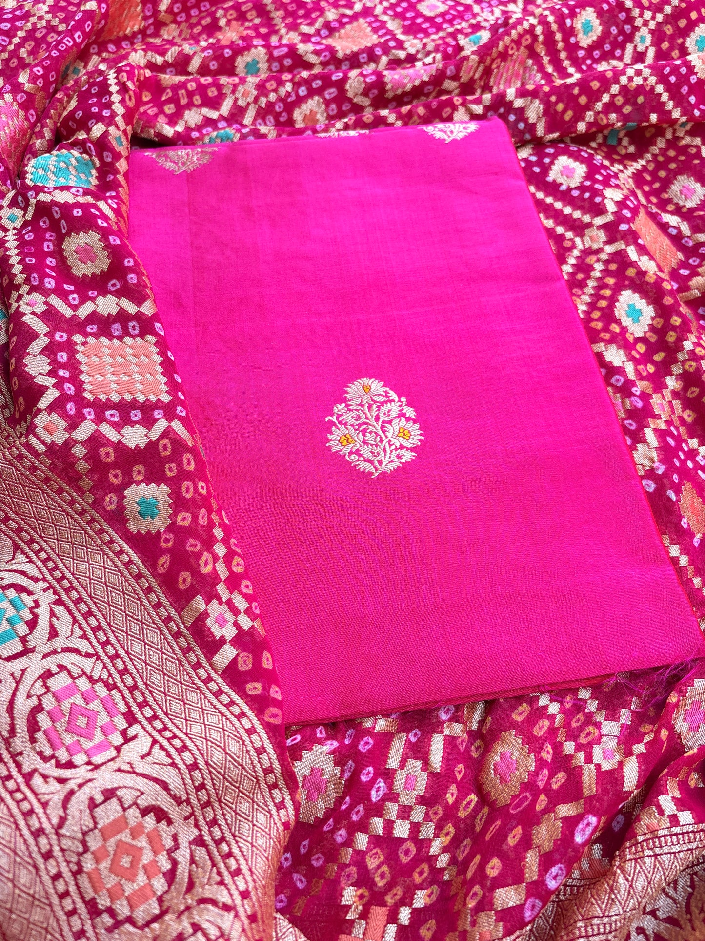 Pink katan silk kurta and bandhani meenadar dupatta