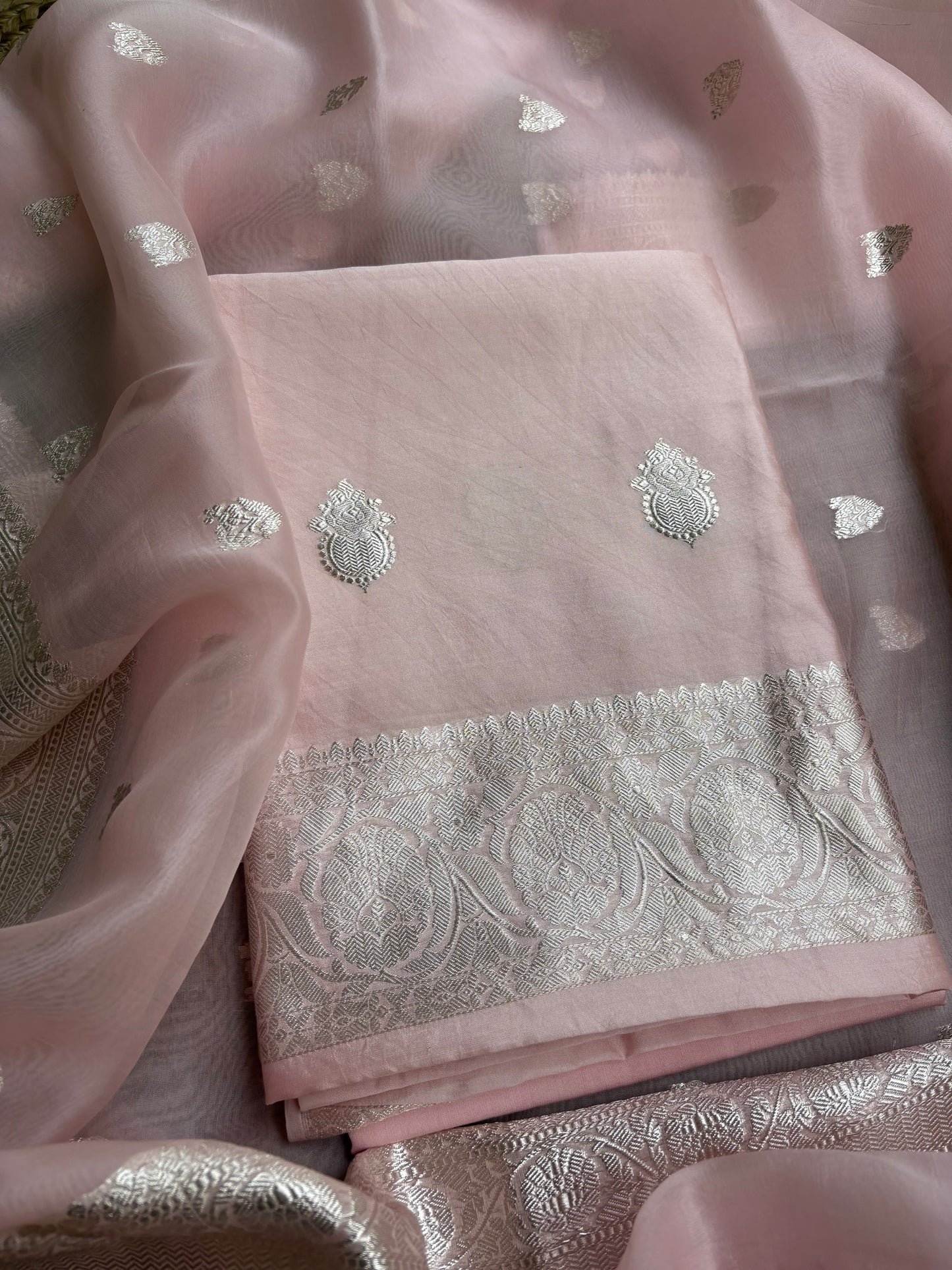 Pink Chiniya kadhwa silver zari 3 piece suit set
