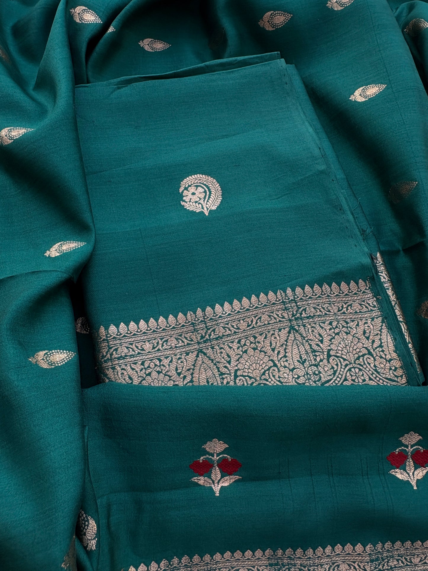 Green Chiniya silk suit set