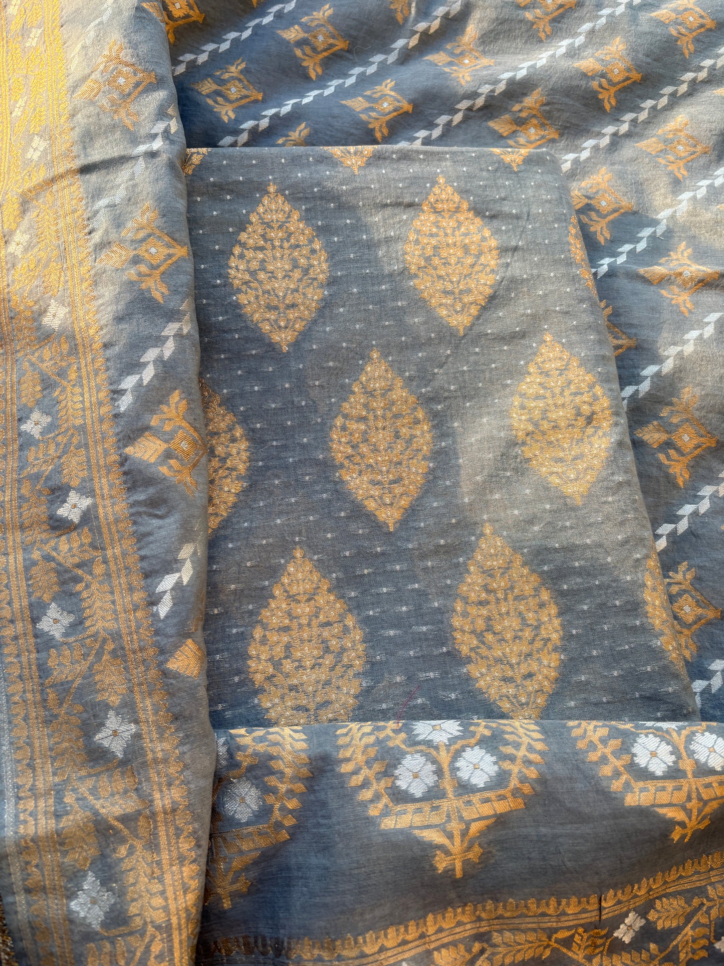 Grey Chanderi Jamdani weaving suit set