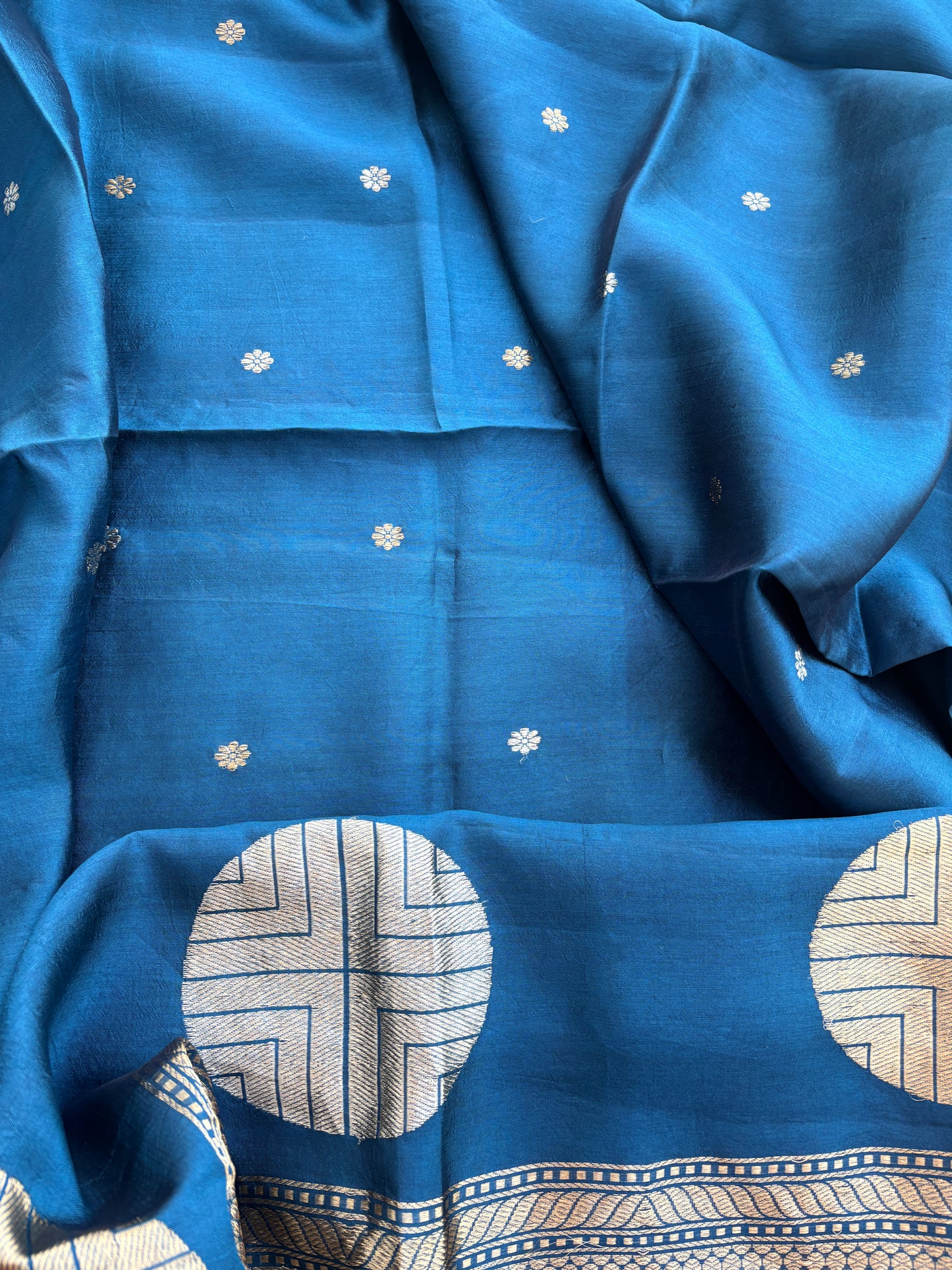 Blue circle design kadhwa suit set