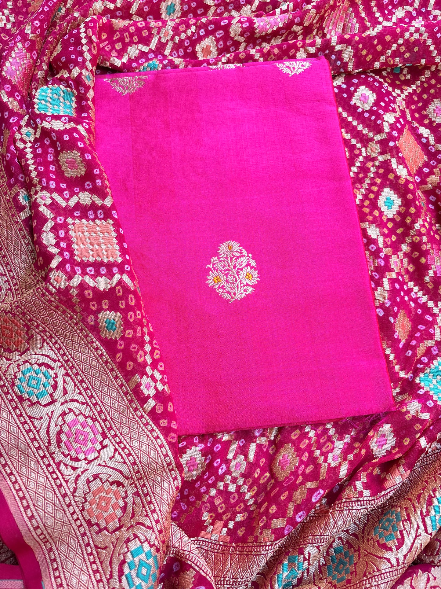 Pink katan silk kurta and bandhani meenadar dupatta