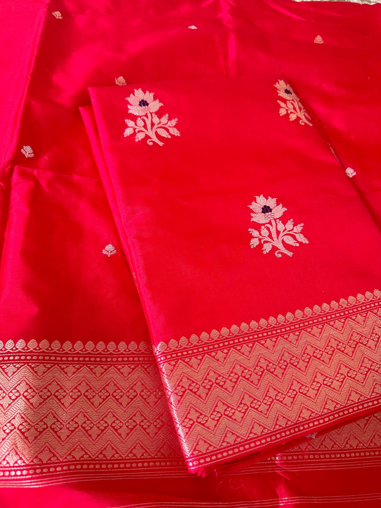 Red meenadar pure katan silk suit