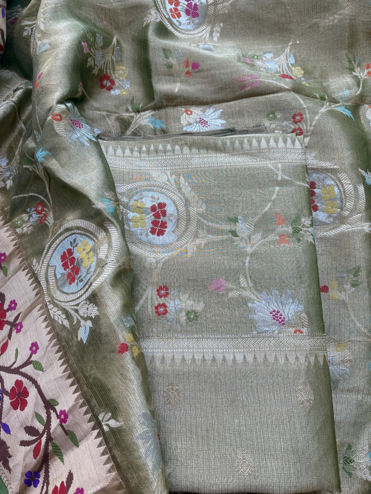Green tissue meenadar suit set
