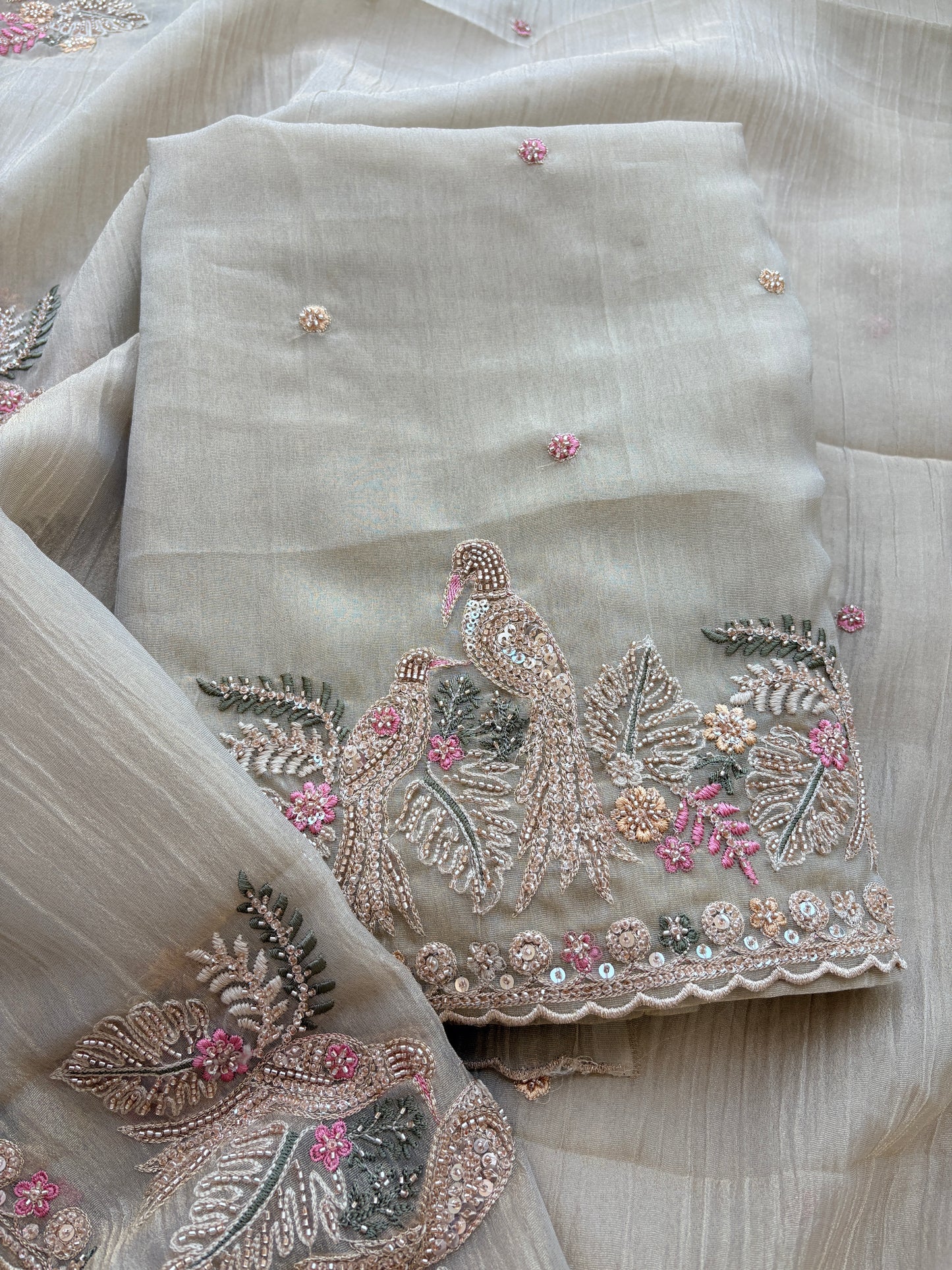 Beige hand work tissue suit set