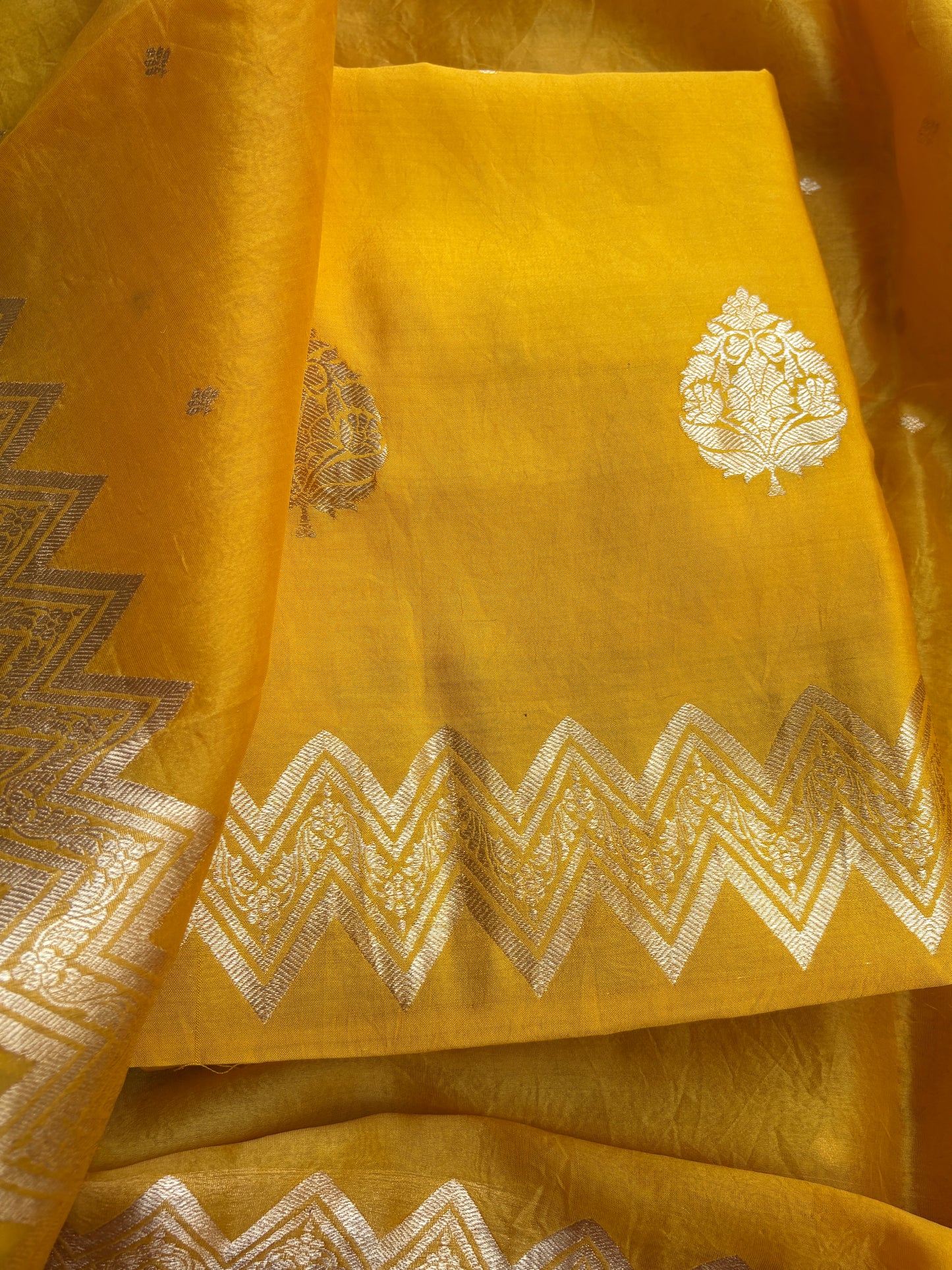 Yellow Chiniya kora suit set