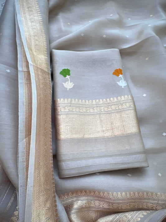 Grey Kora silk kadhwa suit set in rose design