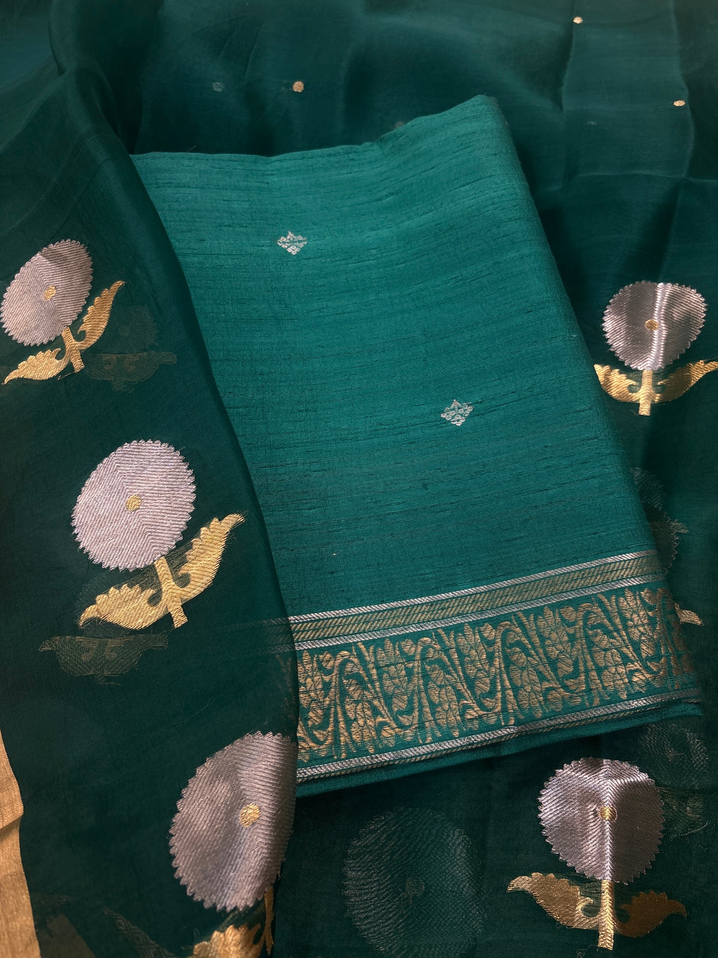 Green raw silk suit with kora silk suit set