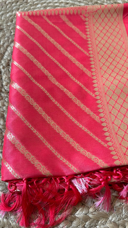 Dull red premium Banarasi silk dupatta