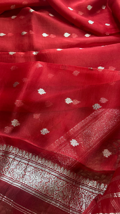 Red pure silver zari chiniya kurta, kora silver zari dupatta, plain bottom