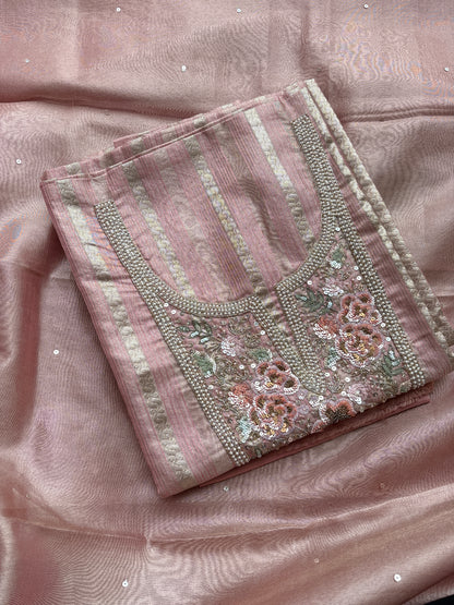 Pink pure tissue suit with embroidered suit set
