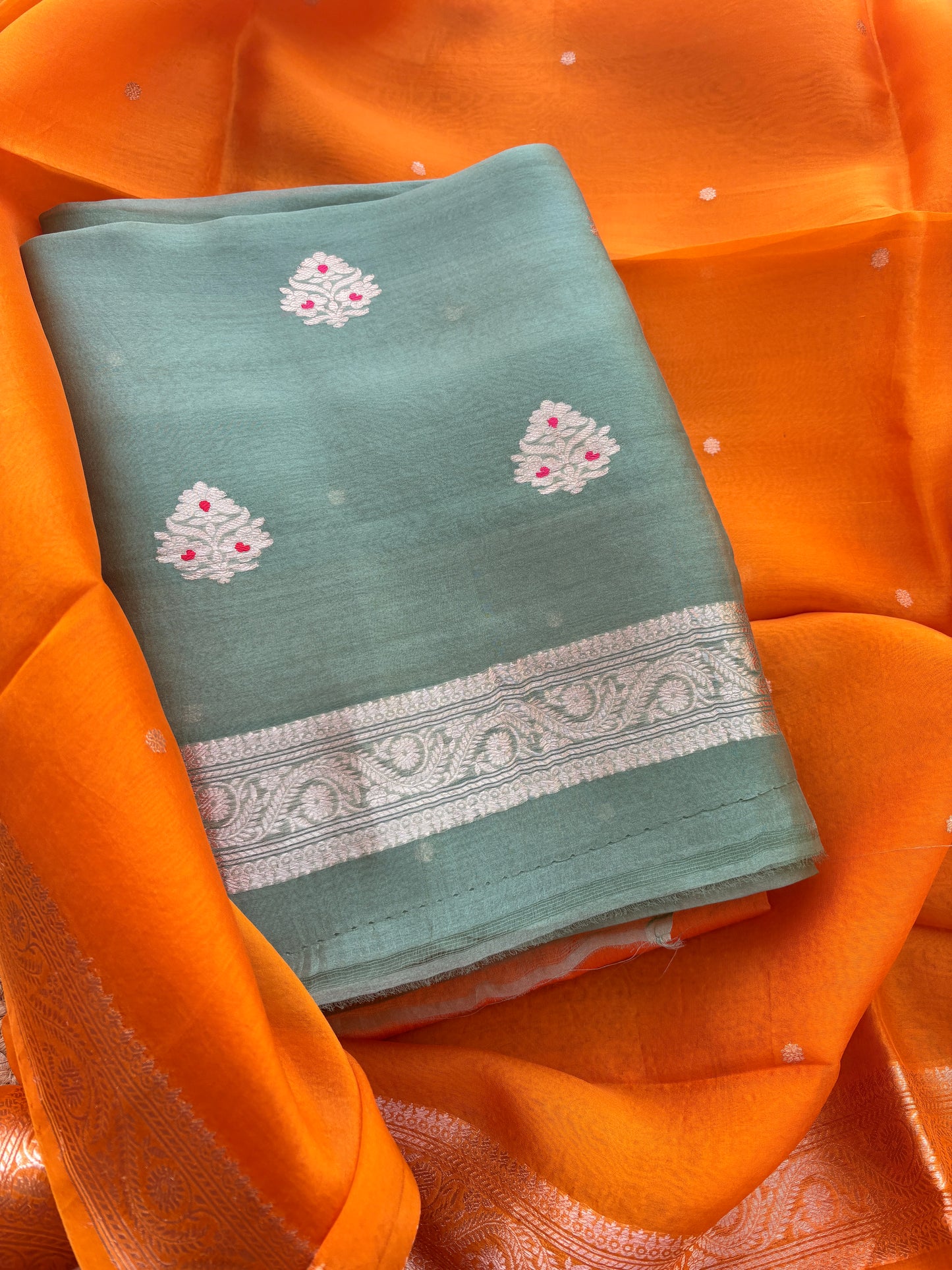 Green mustard kora kadhwa silk suit set