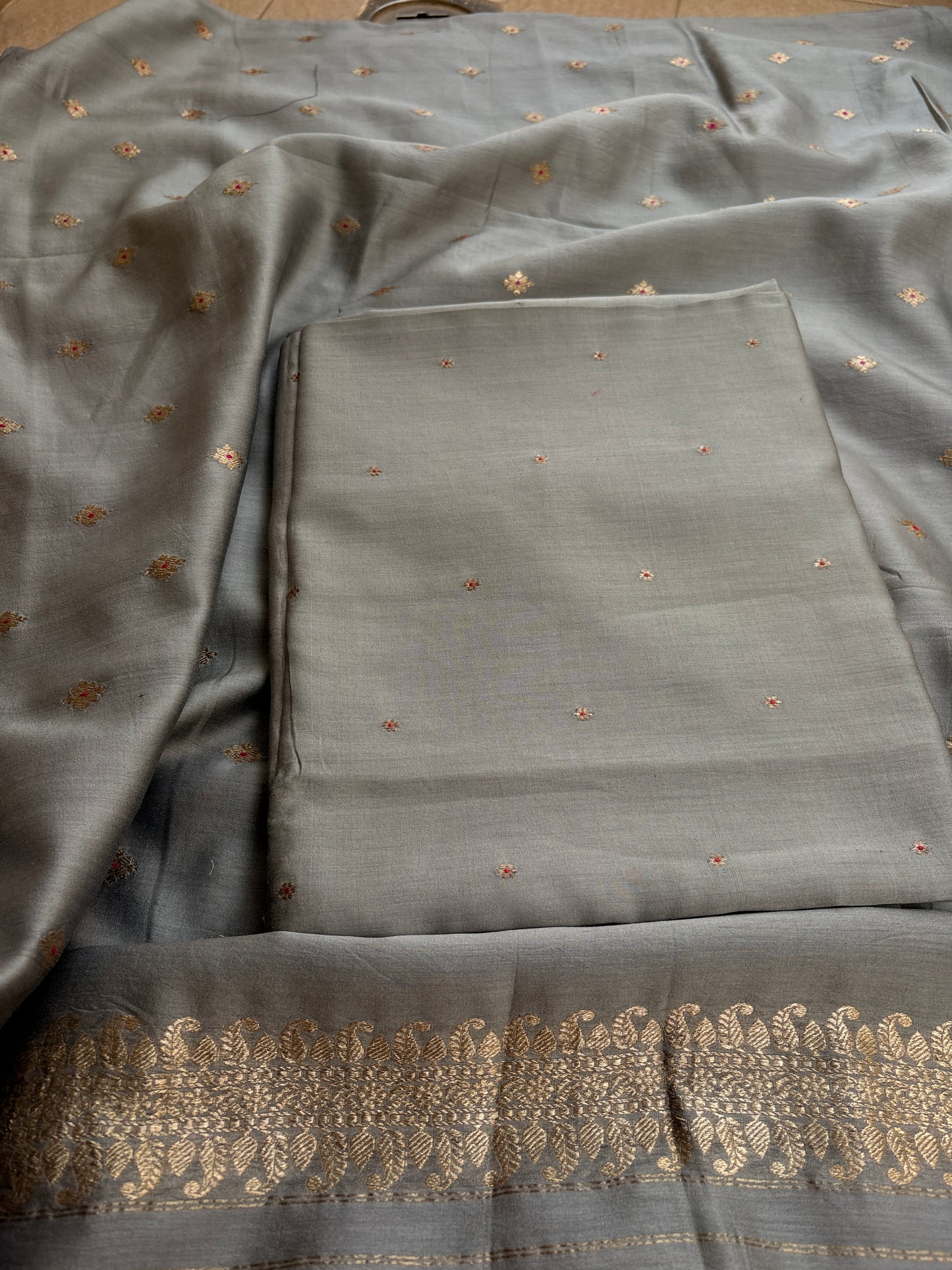 Grey handloom silk kadhwa suit set