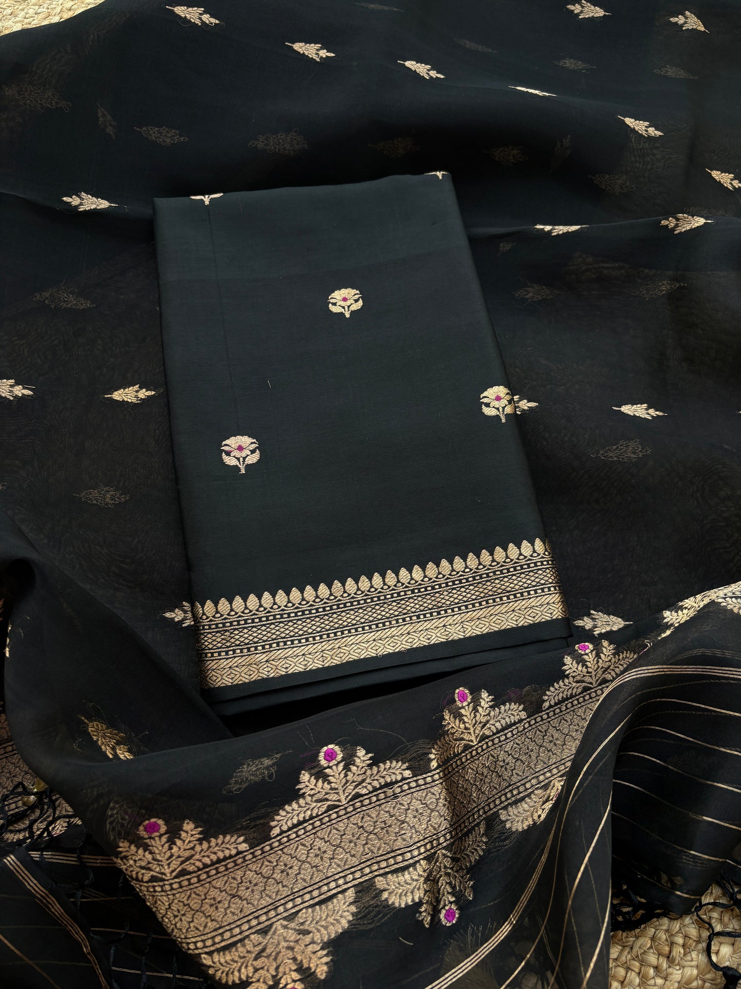 Black Chiniya kora suit set