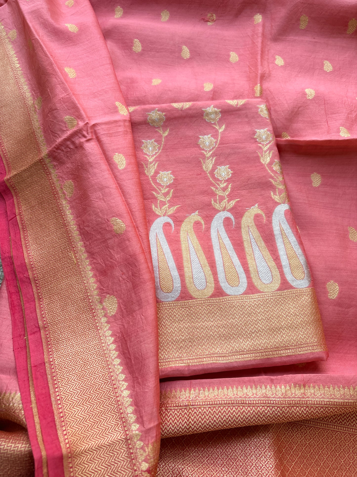 Pink Chiniya silk Sona rupa booti  suit set