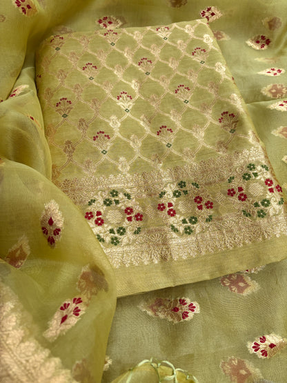 Green moonga silk kurta, kora kadhwa silk dupatta , plain bottom