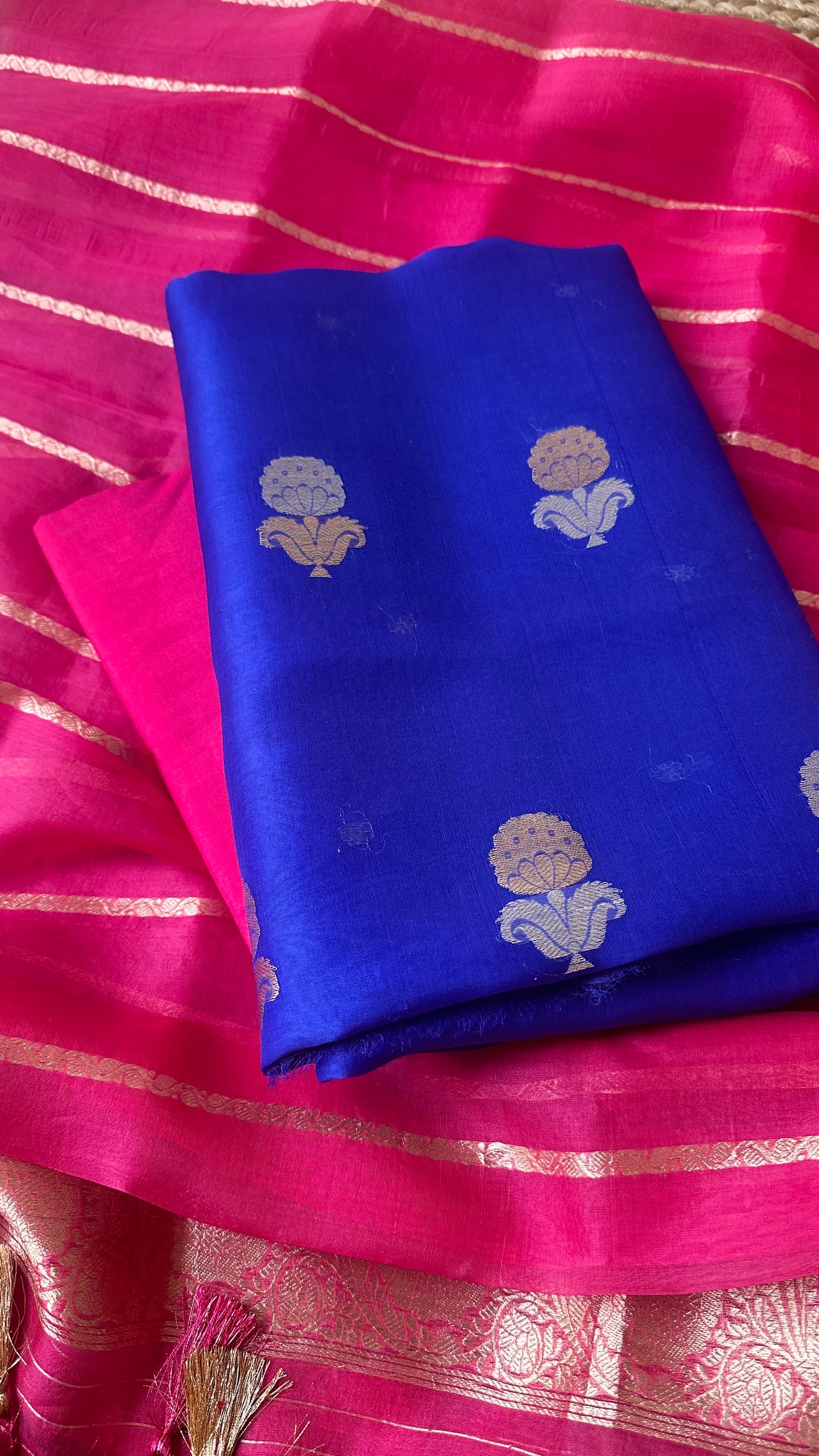 Blue kora shirt, pink kora dupatta and plain bottom.