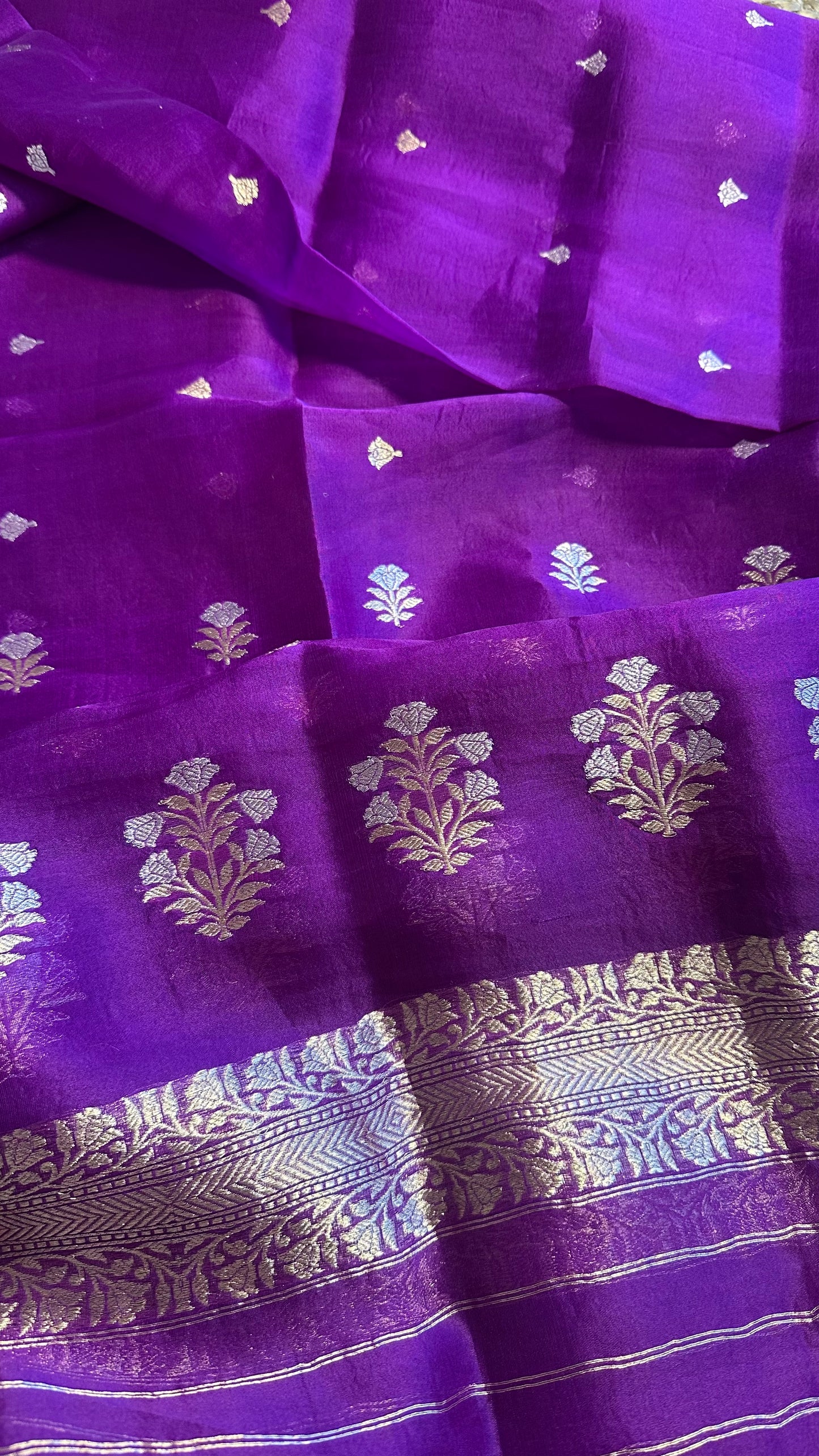 Purple chiniya meendar kurta, kora silk dupatta, plain bottom