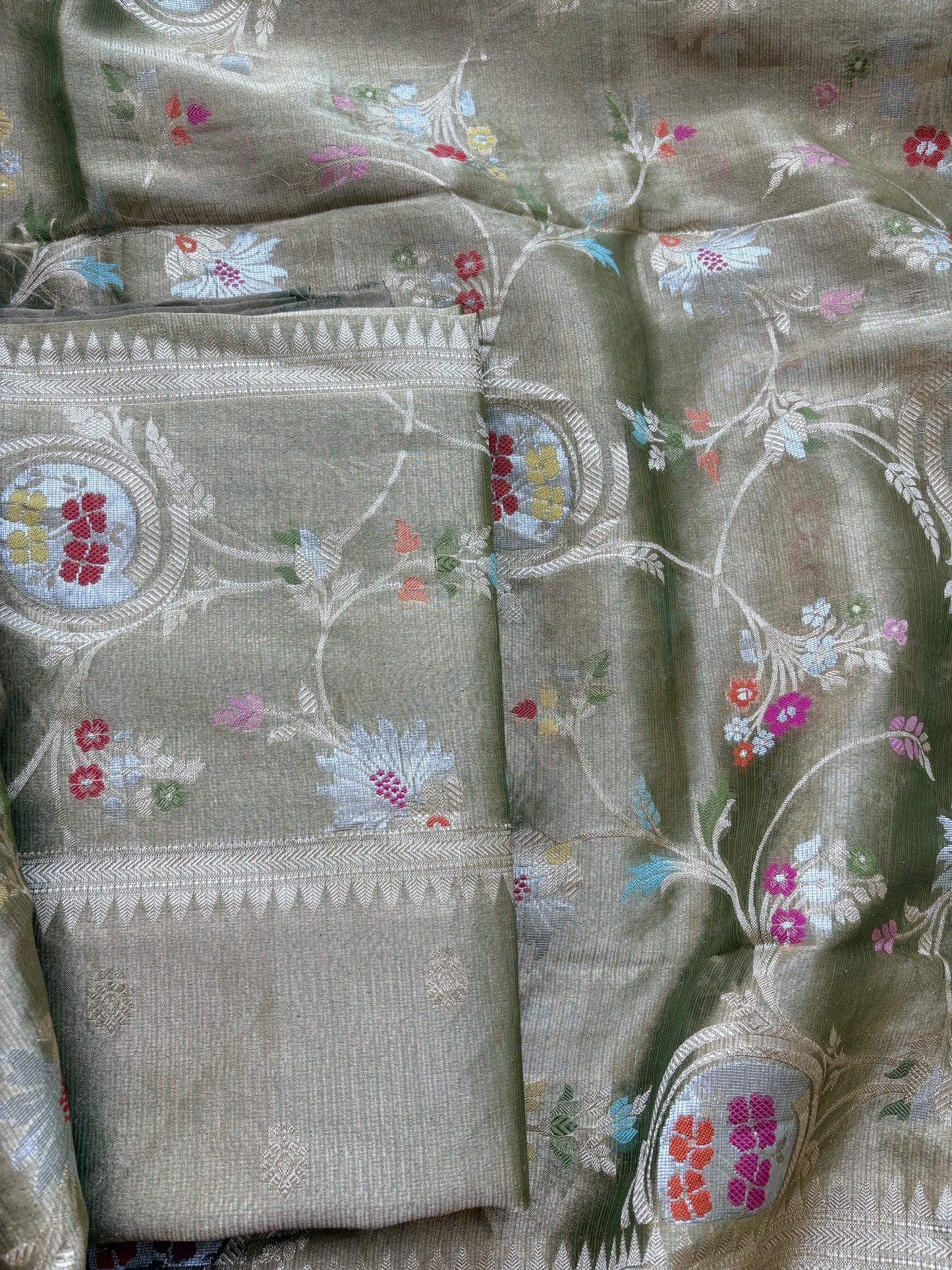 Green tissue meenadar suit set