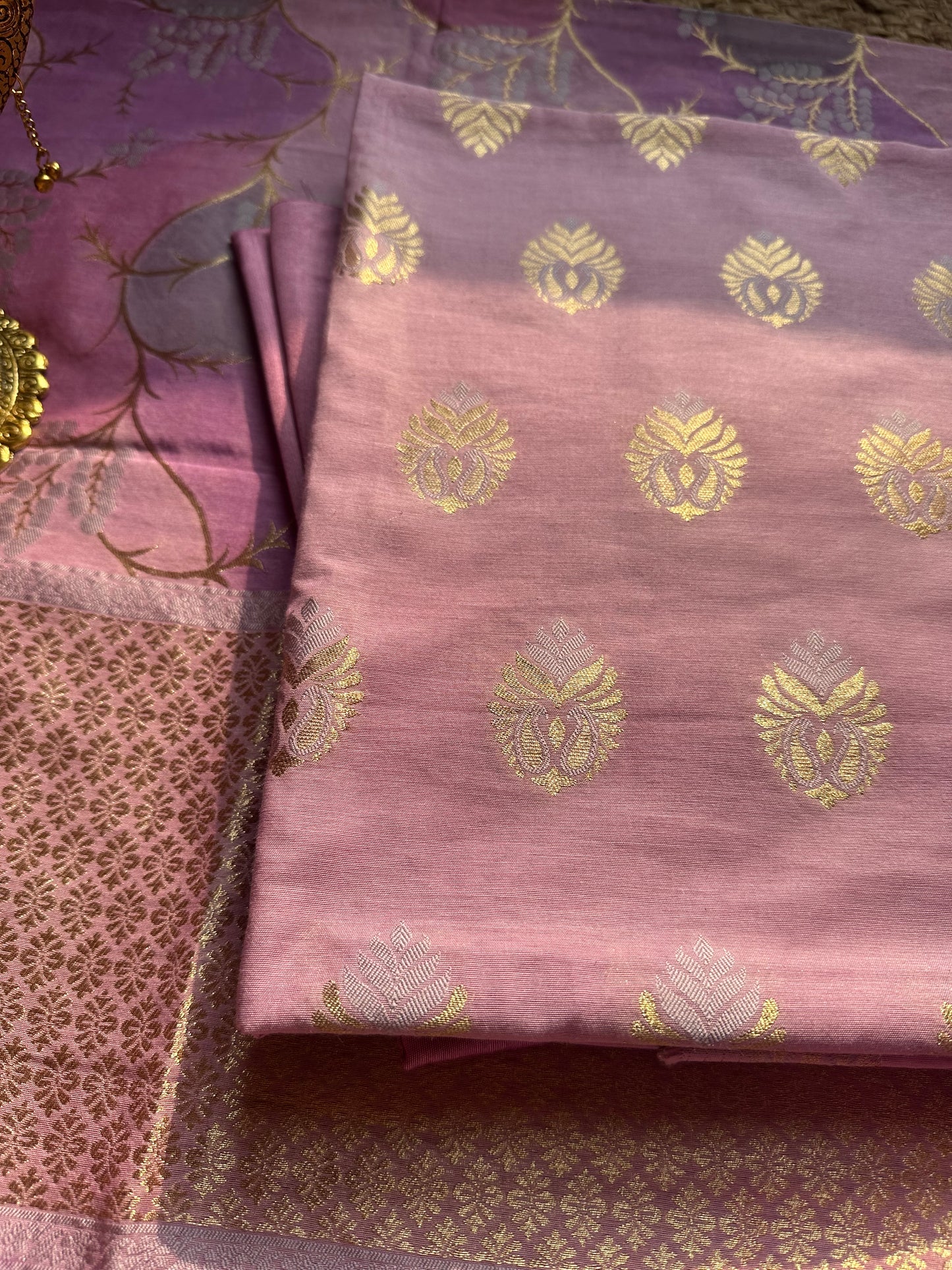 Mauve  exclusive chanderi zari weaving 3 piece suit.