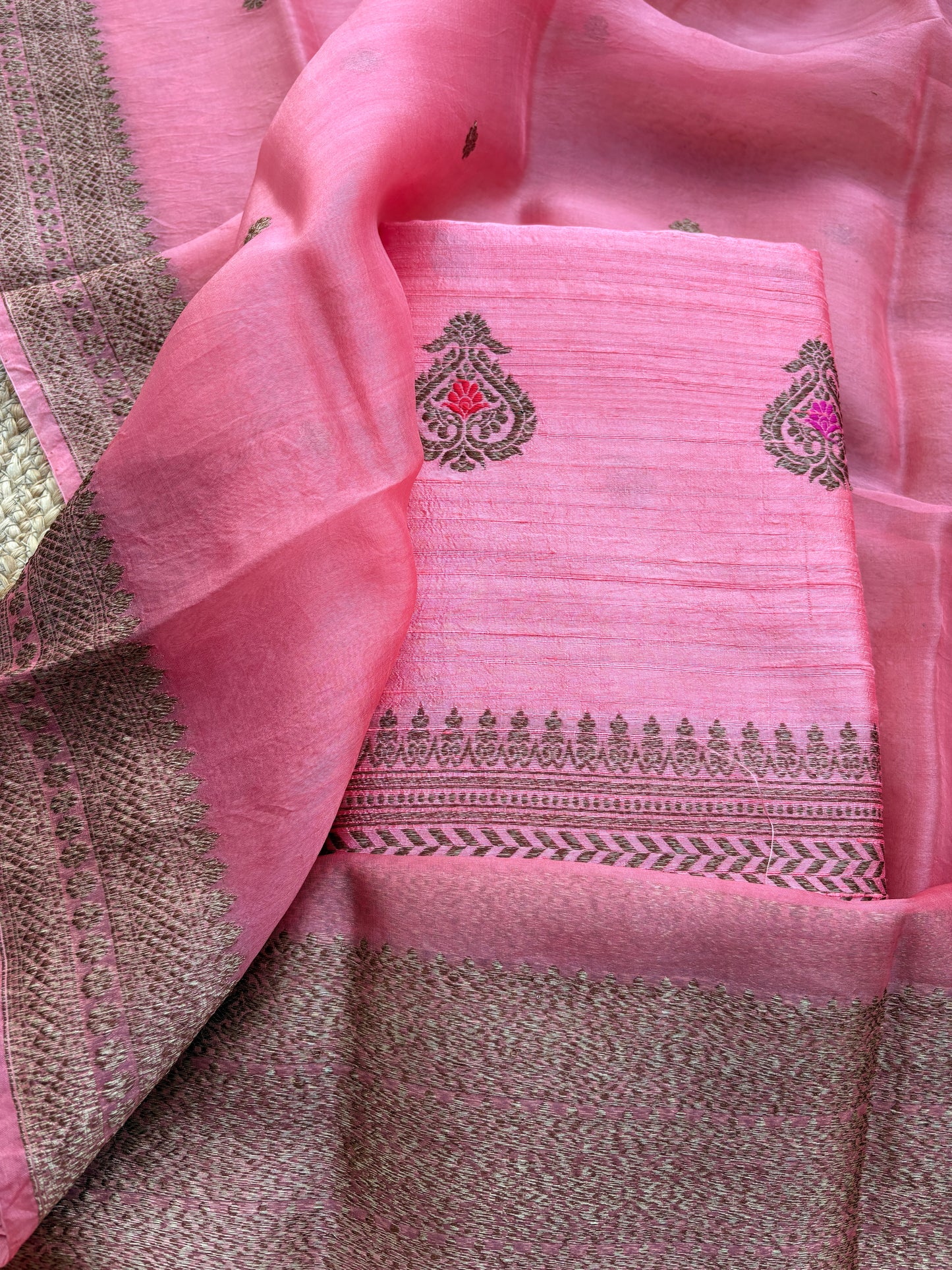 Pink raw silk tussar kadhwa suit set