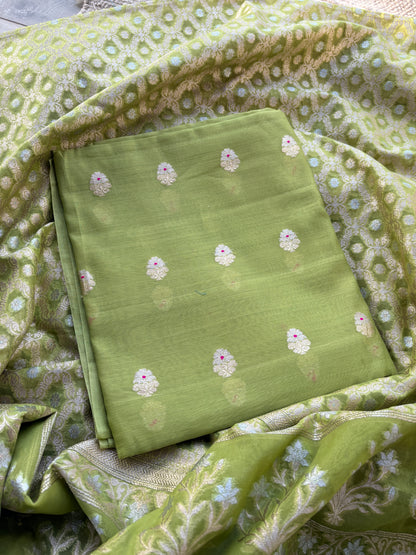 Green handloom silk with cutwork kora jaal dupatta