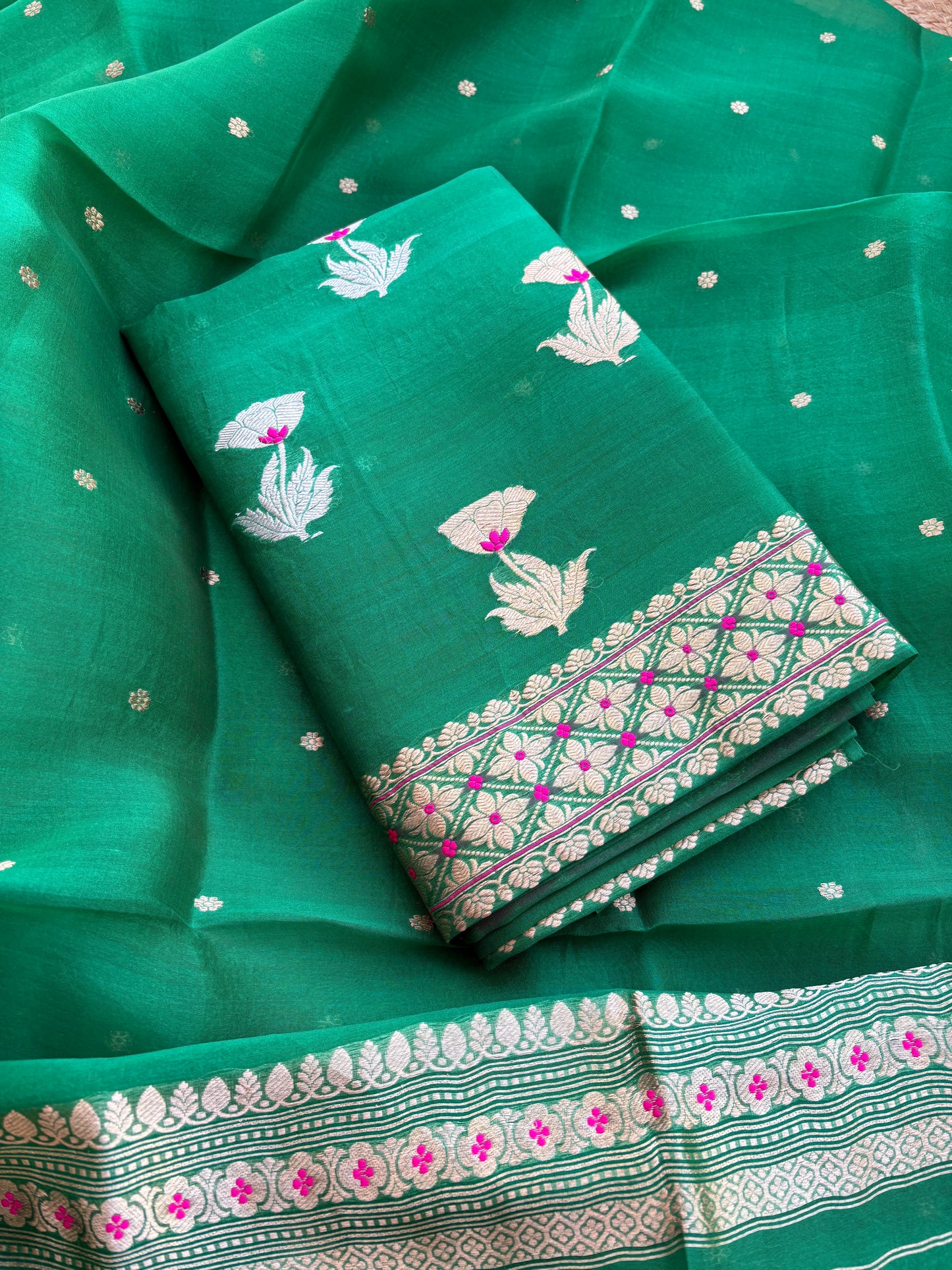 Green kora kadhwa rose design suit set