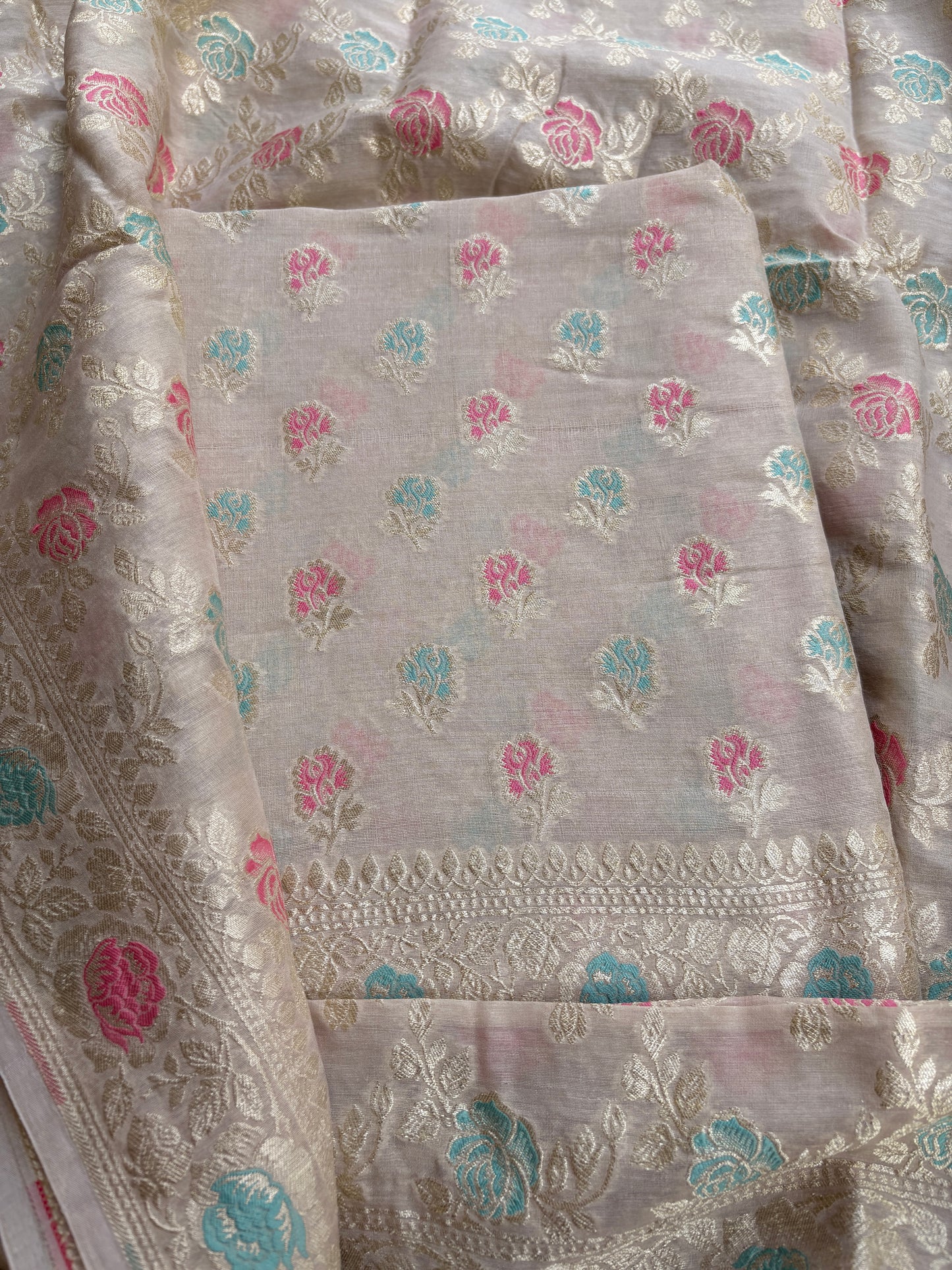 Cream moonga silk meenadar suit set