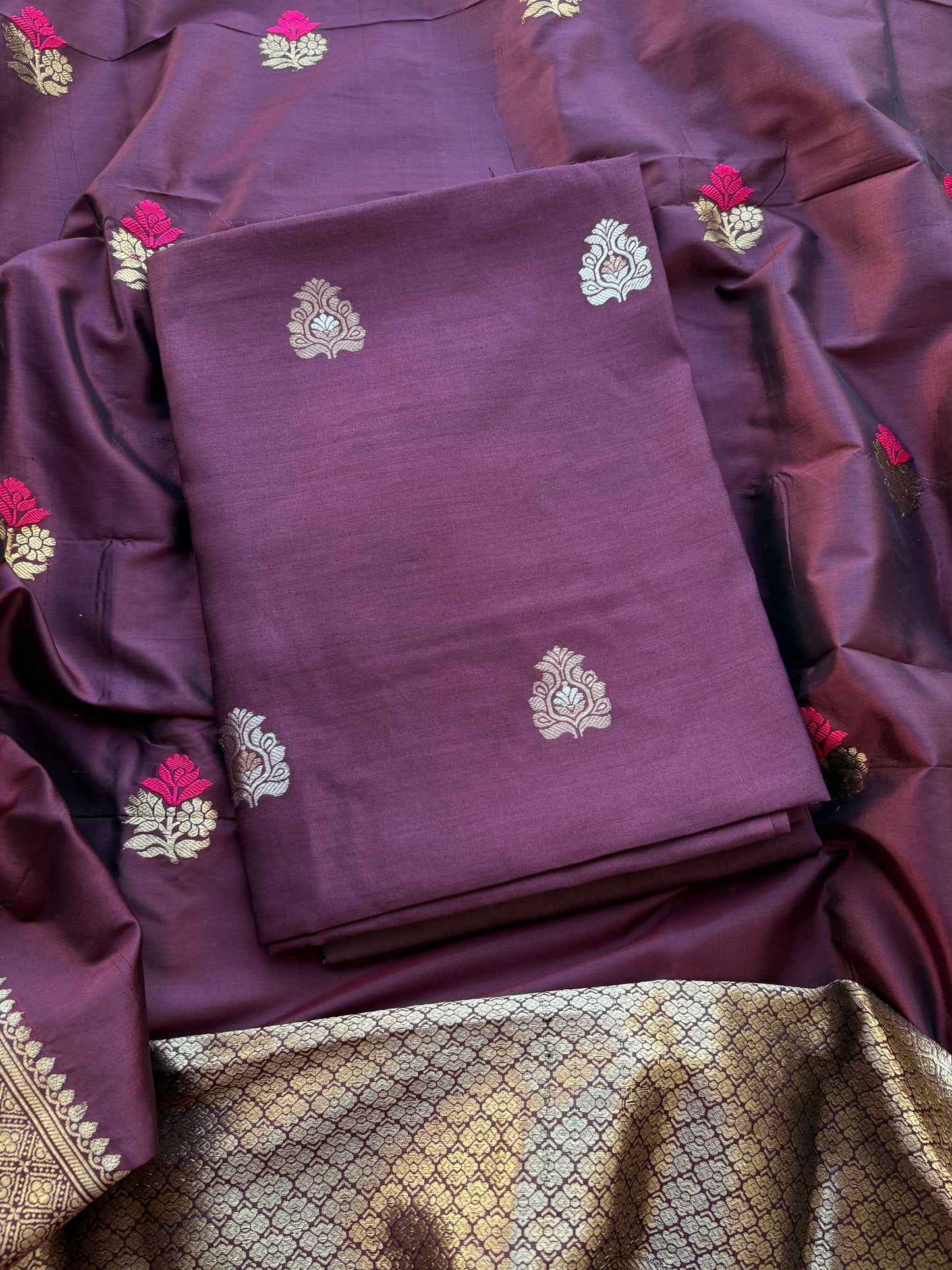Wine Chiniya silk kurta set with katan silk dupatta