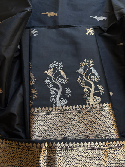 Black katan by katan figure motif suit set