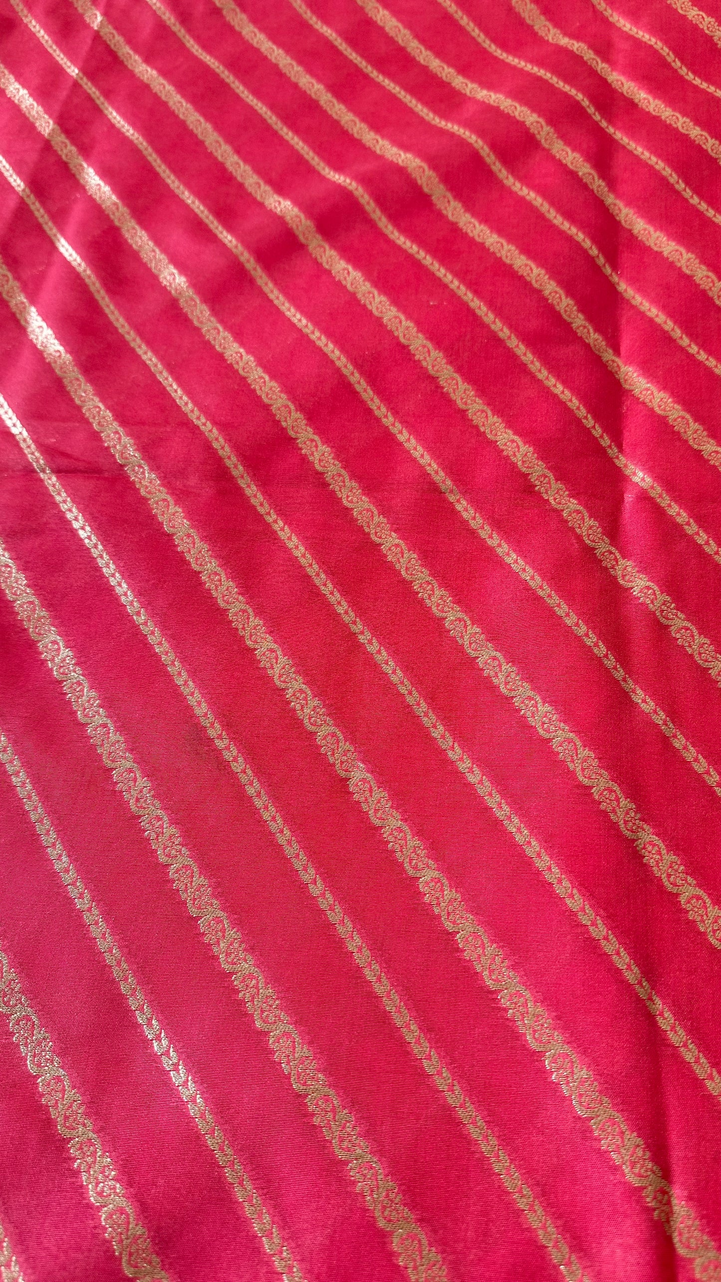 Dull red premium Banarasi silk dupatta