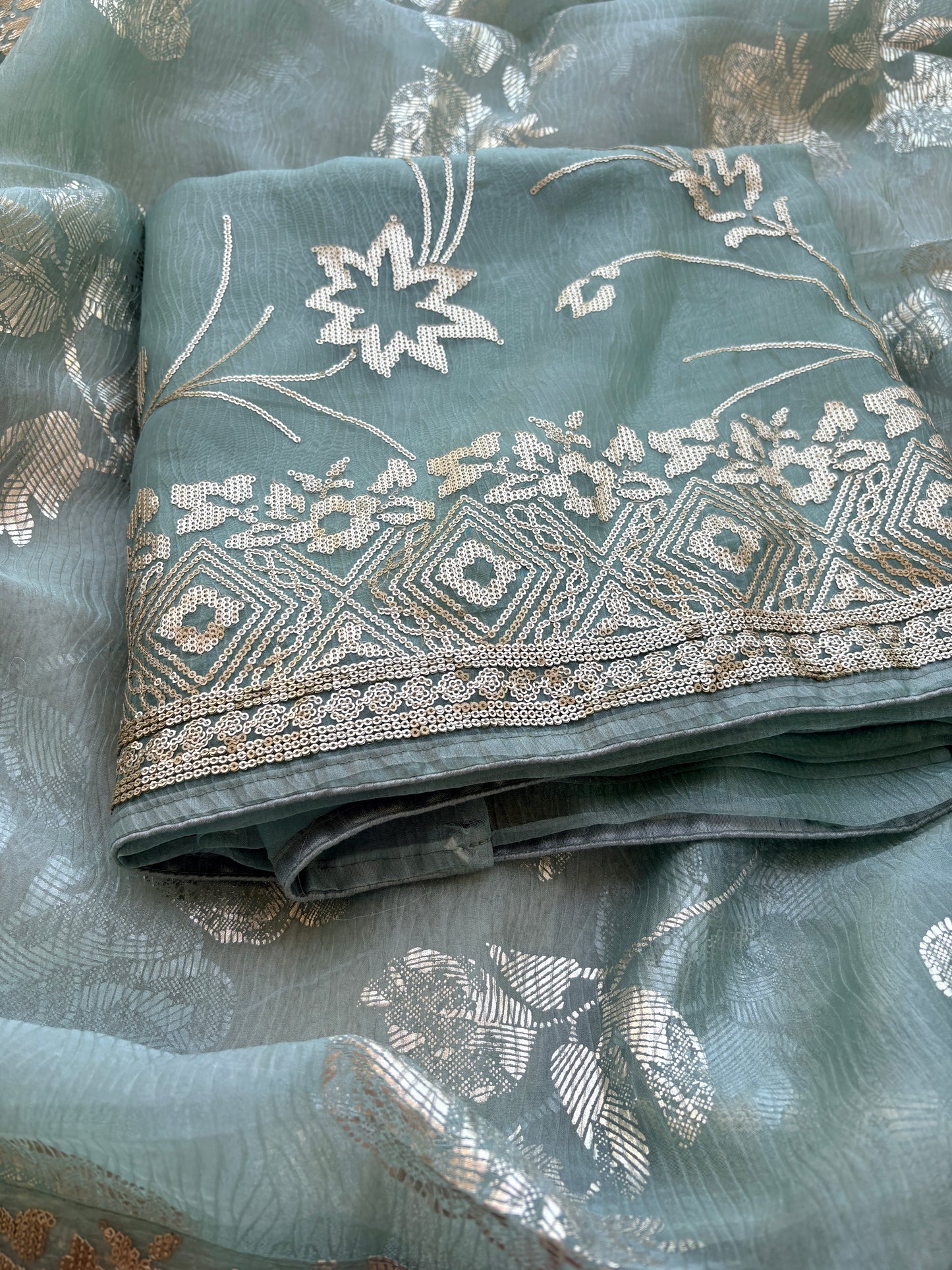 Green pita work tissue silk Suit set