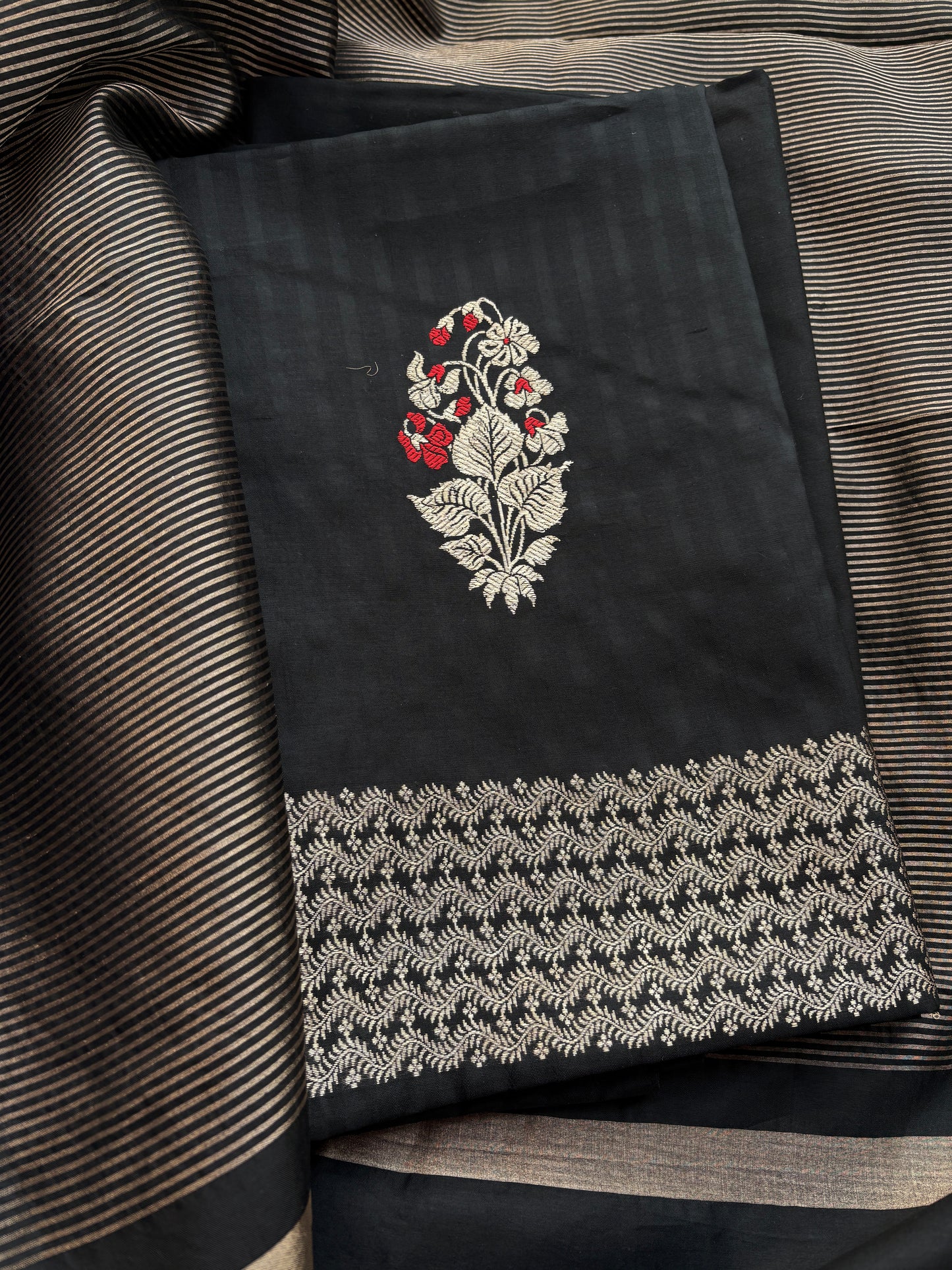 Black mango silk kadhwa meenadar suit set ( Fm 23)