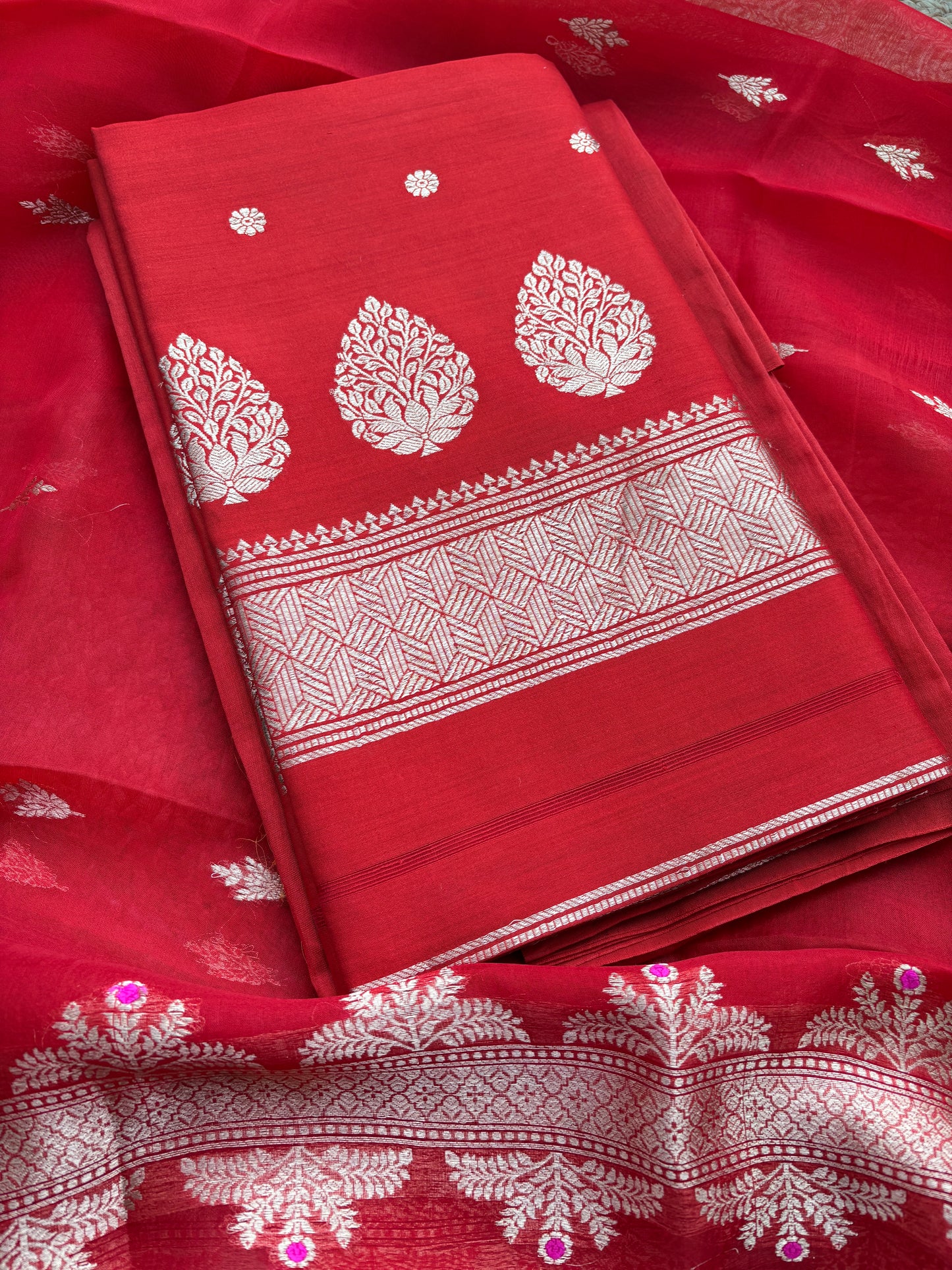 Red Chiniya Kora meenadar suit set