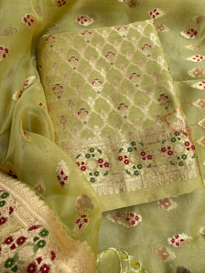 Green moonga silk kurta, kora kadhwa silk dupatta , plain bottom