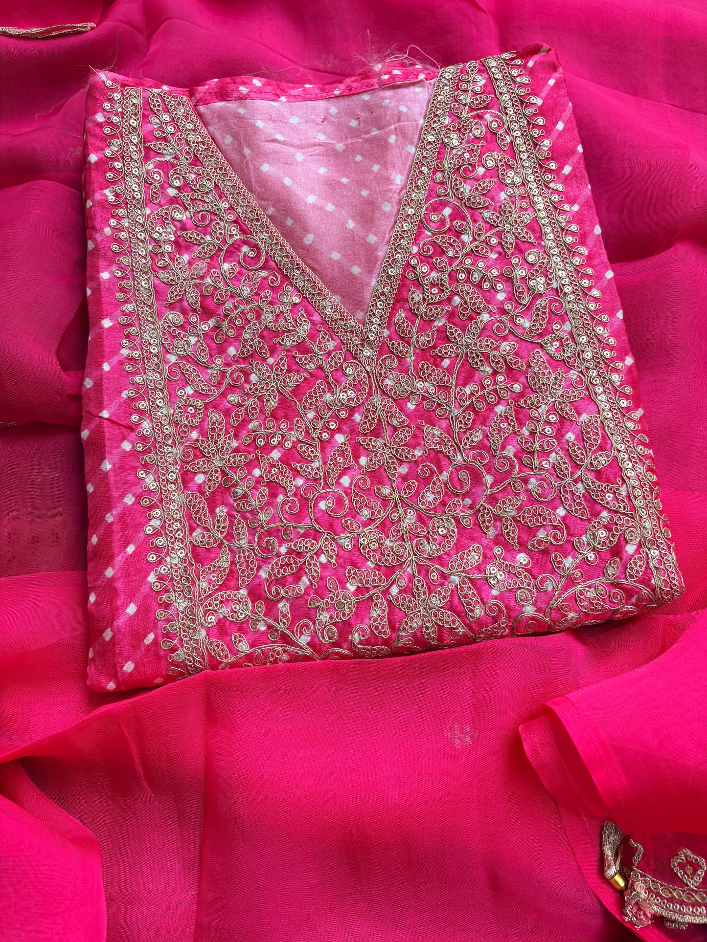 Pink hand embroidered bandhani suit set